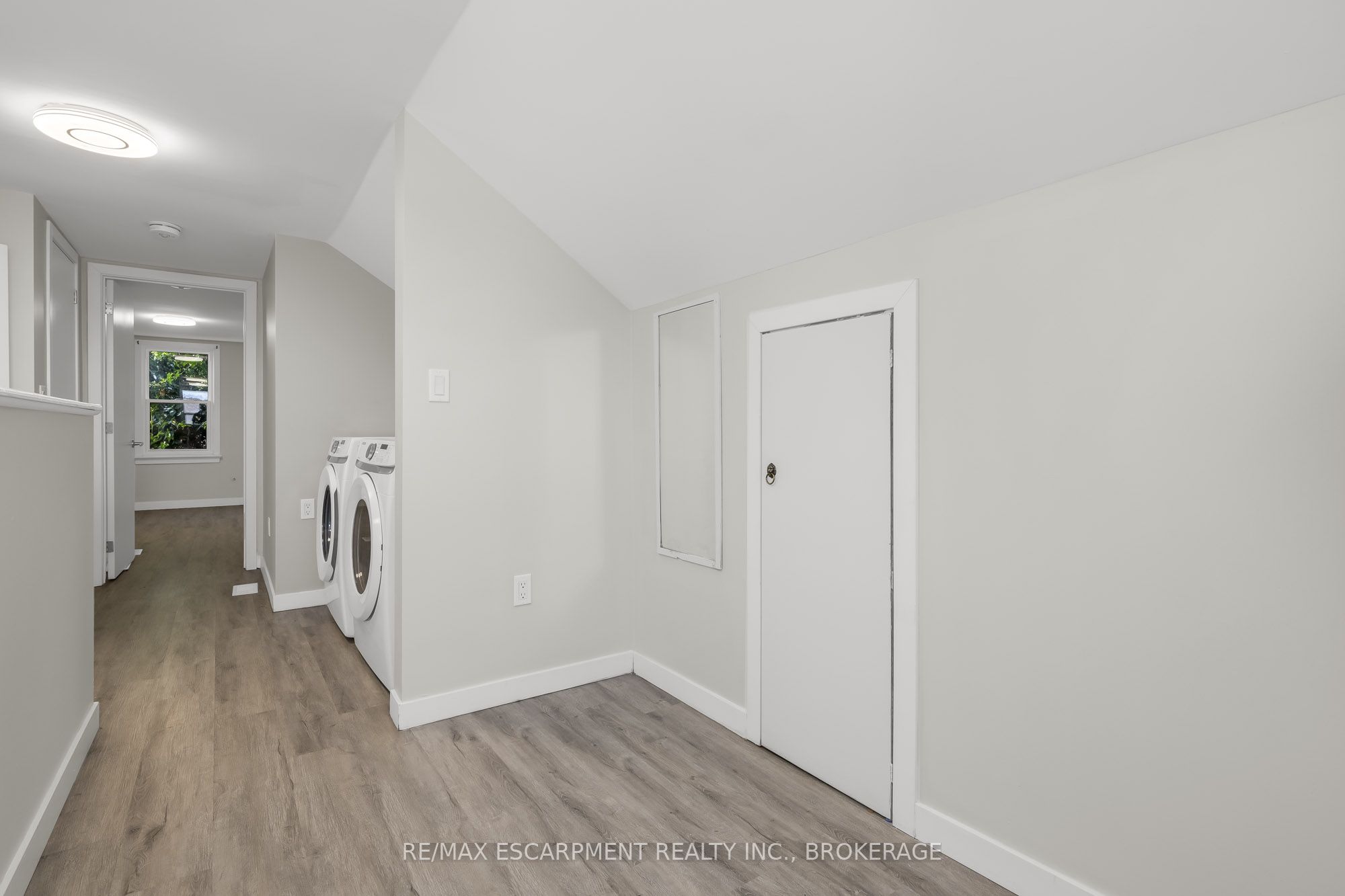 46 Commercial Street Property Photo 18