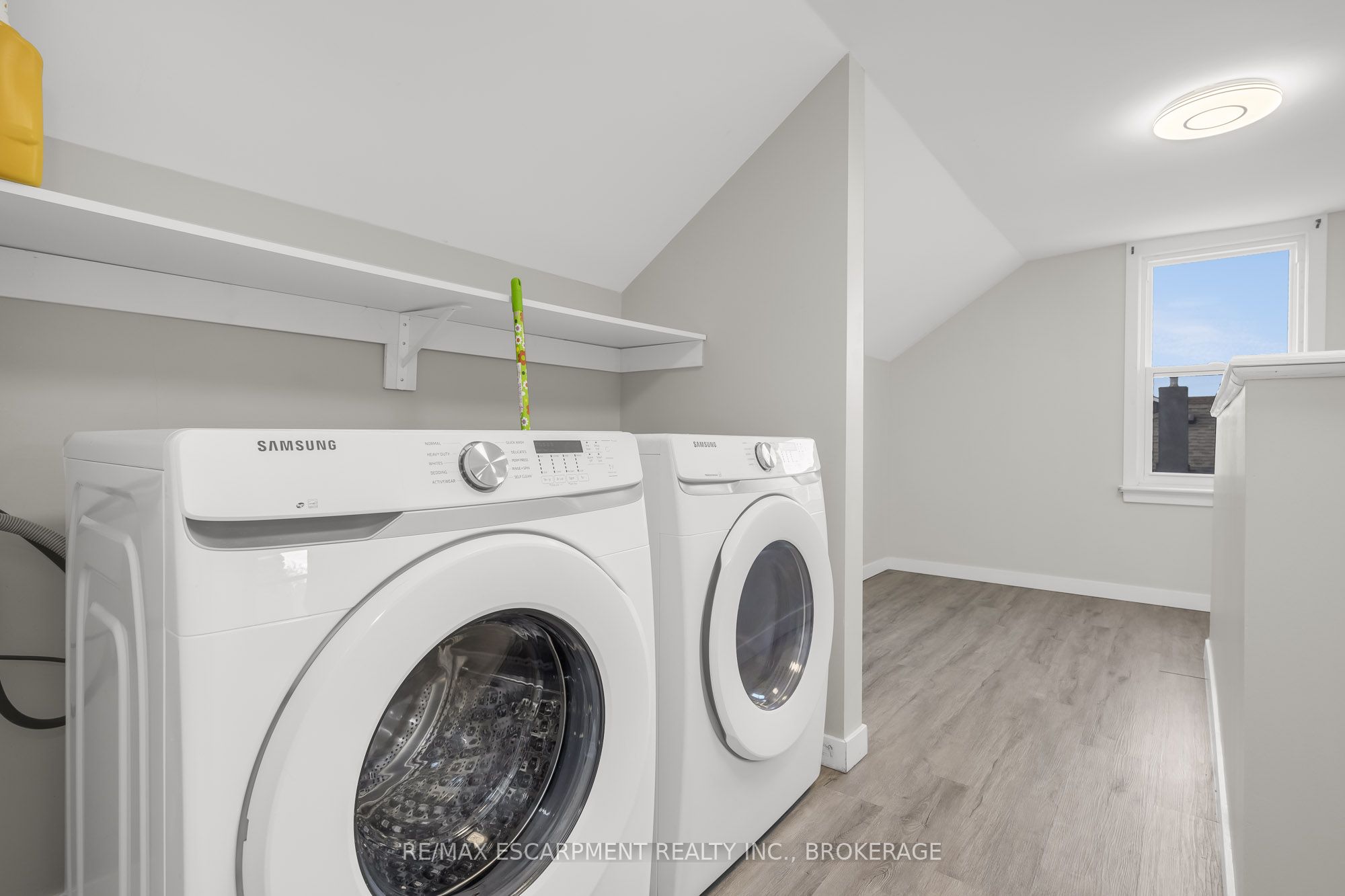 46 Commercial Street Property Photo 19