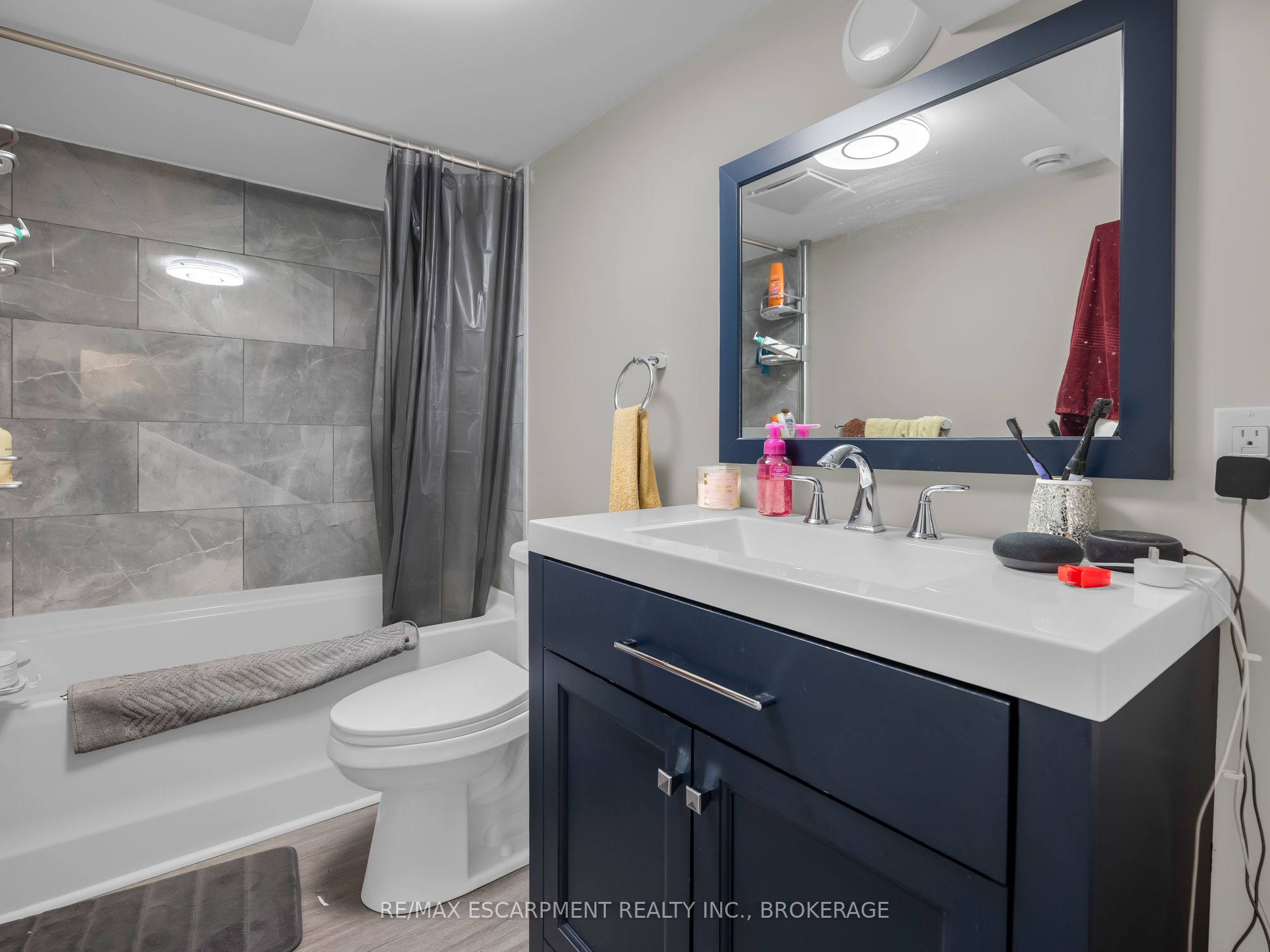 46 Commercial Street Property Photo 31