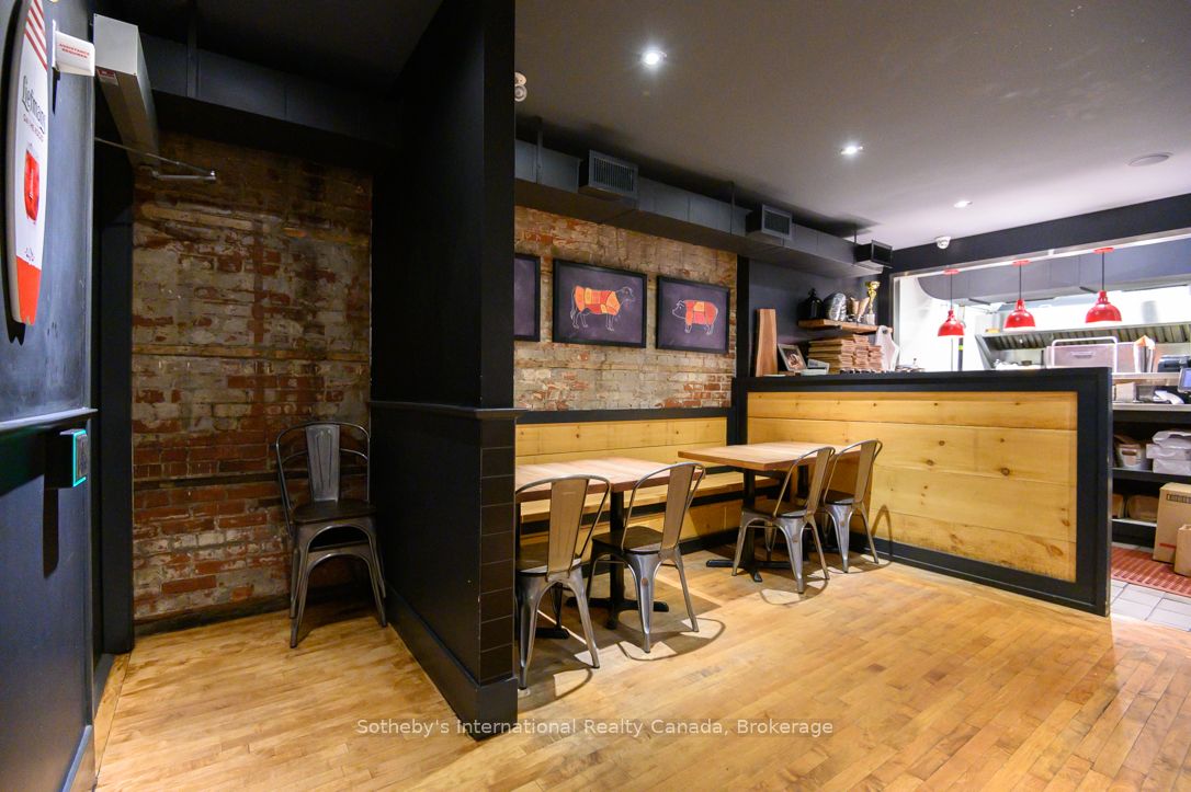 207 Ottawa Street Property Photo 5