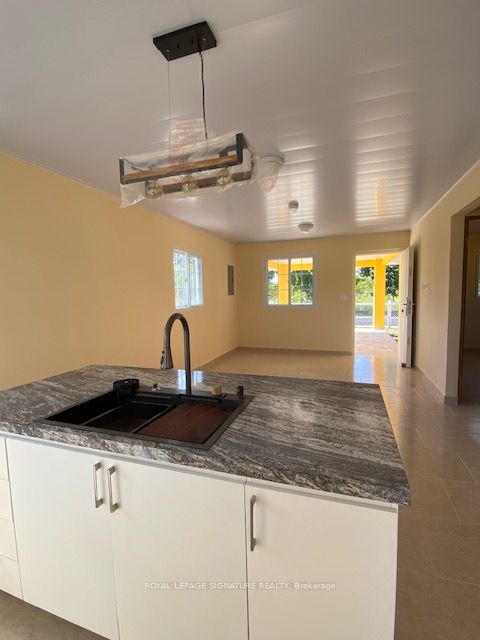 16 Calle Central Street Property Photo 5