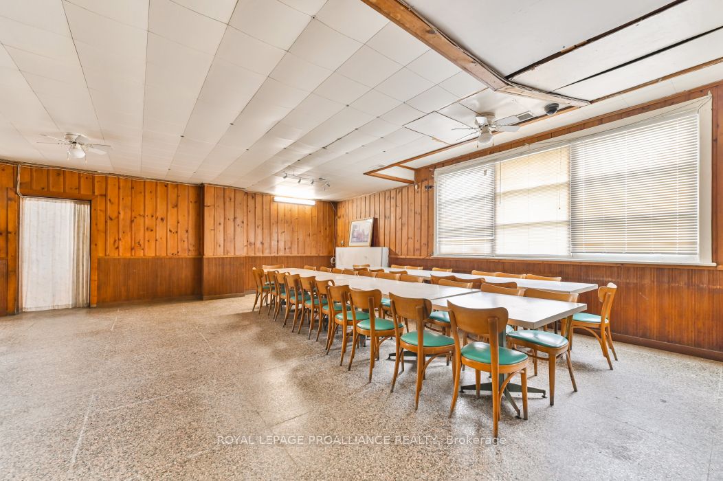 108773 Highway 7 Property Photo 6