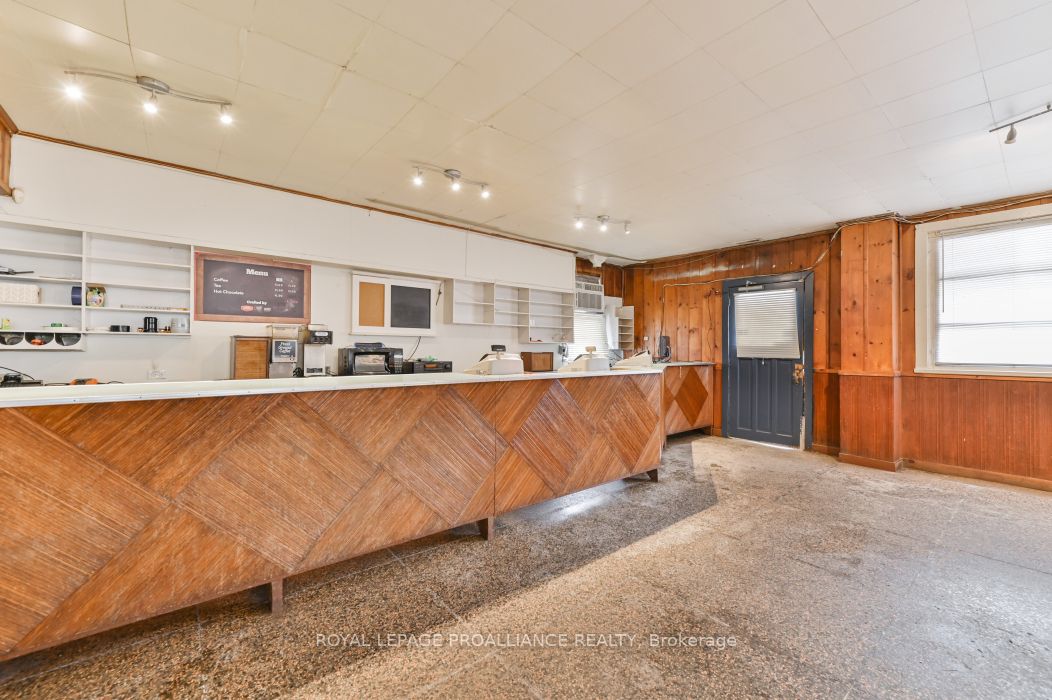 108773 Highway 7 Property Photo 7