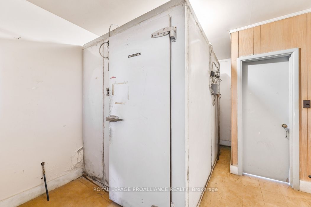 108773 Highway 7 Property Photo 10