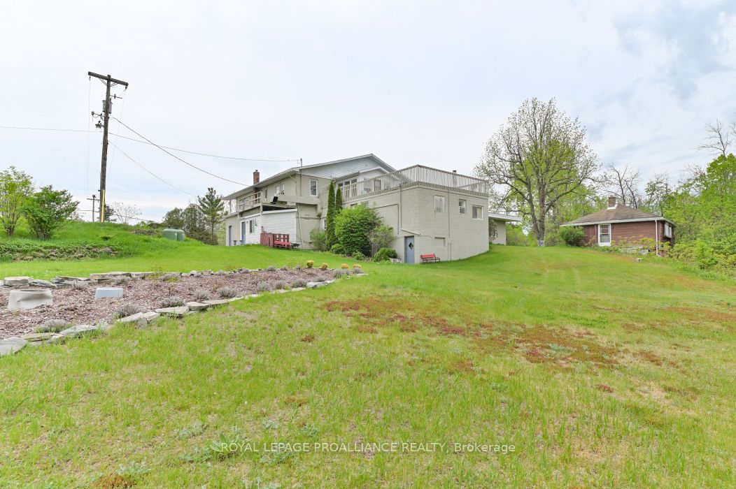 108773 Highway 7 Property Photo 32