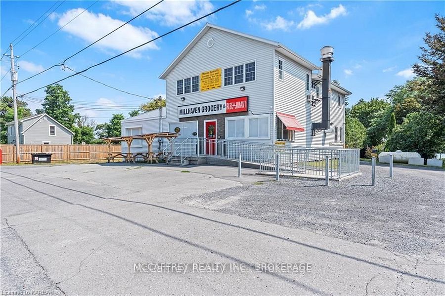5532 Bath Road Property Photo 2