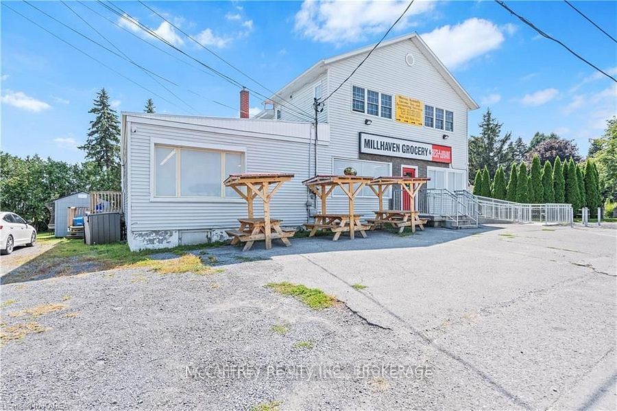 5532 Bath Road Property Photo 3