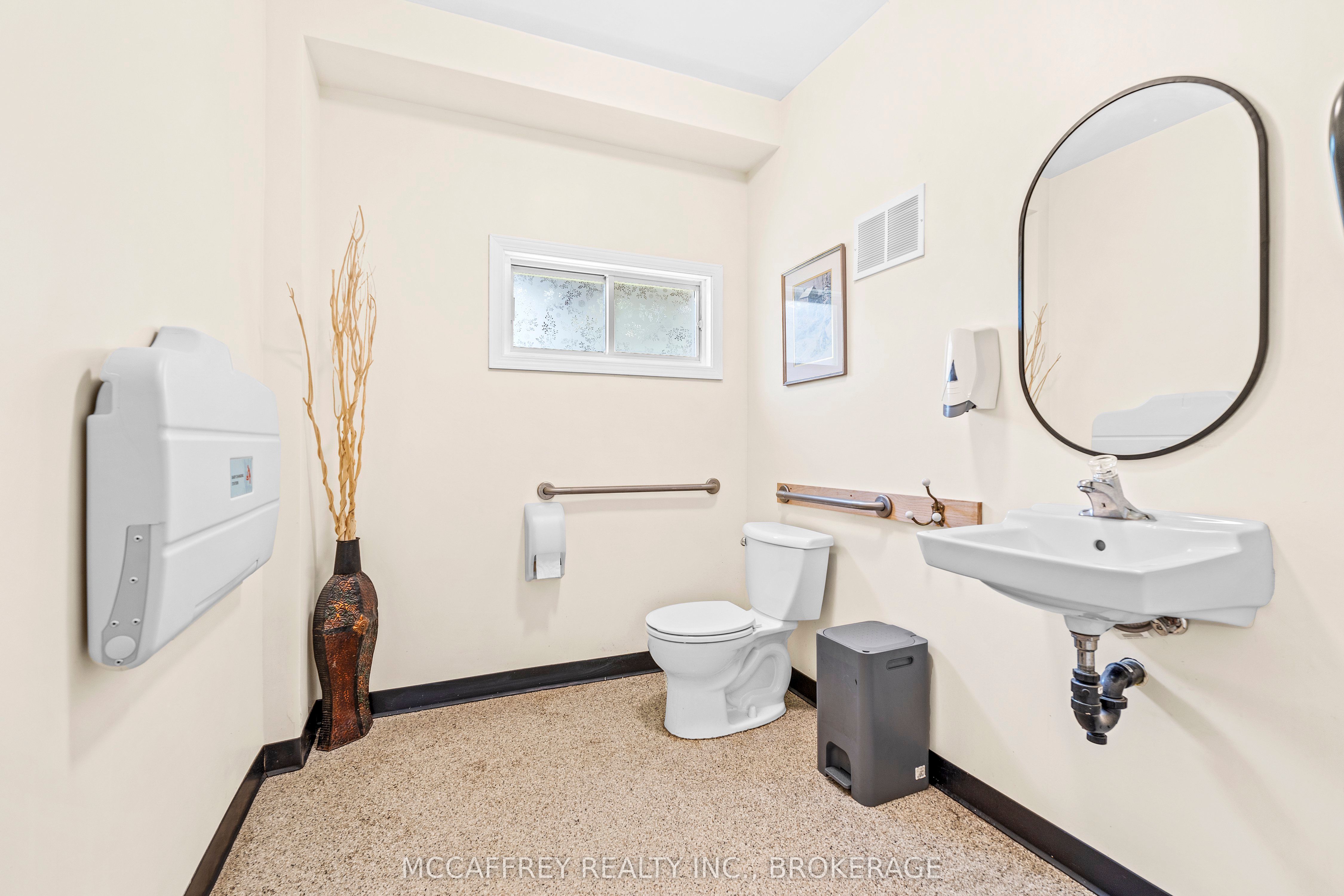 5532 Bath Road Property Photo 10