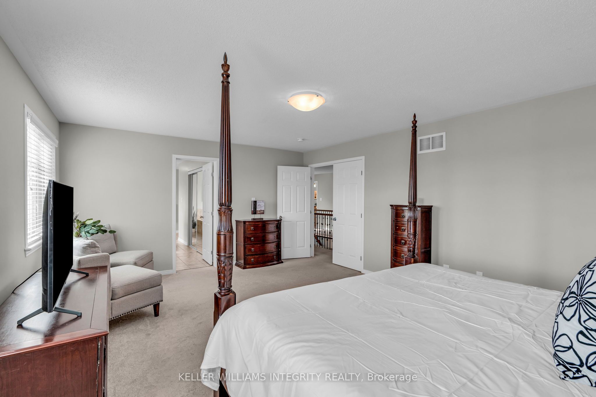367 Andalusian Crescent Property Photo 23