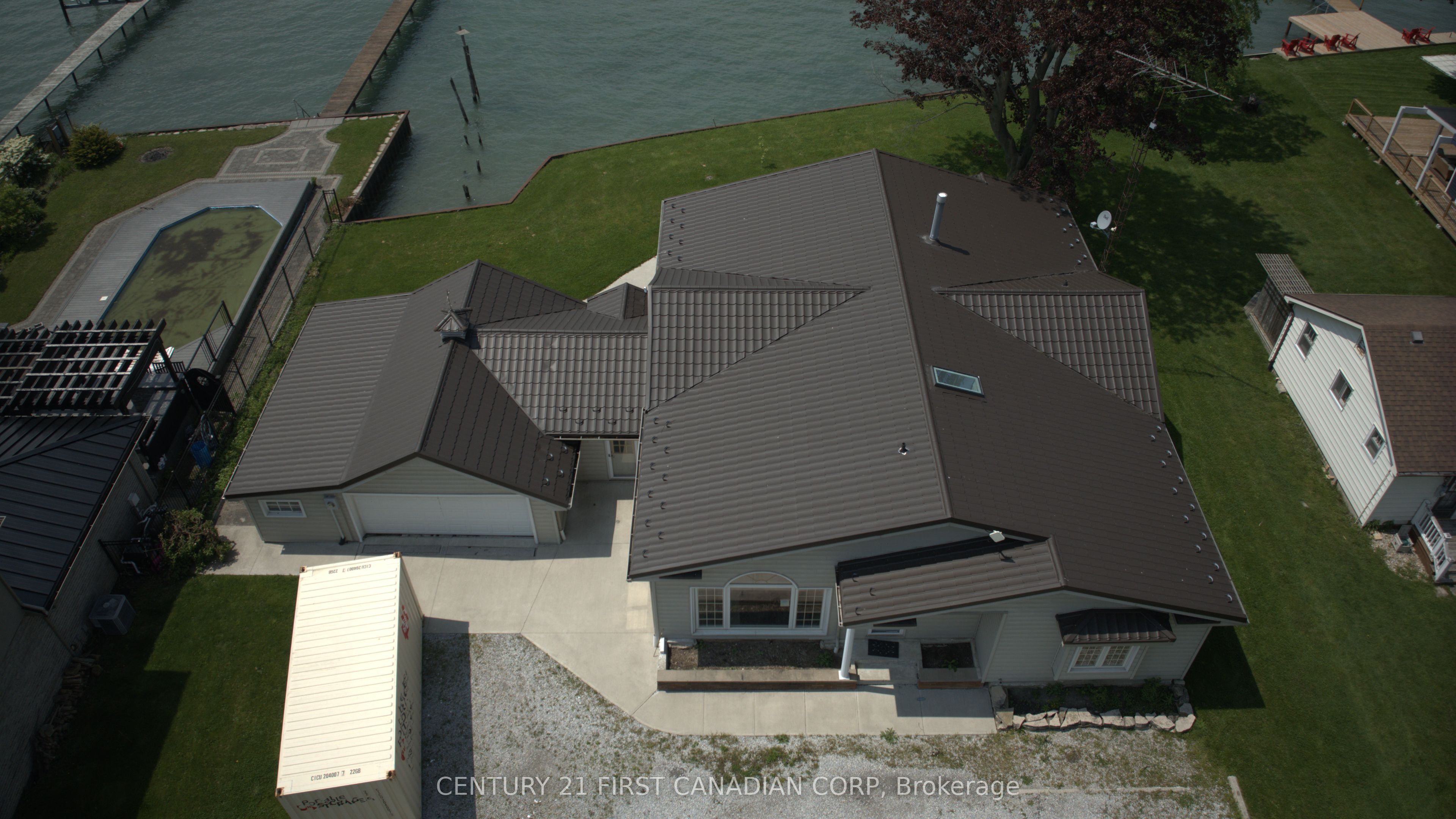 3875 St Clair Parkway Property Photo 9