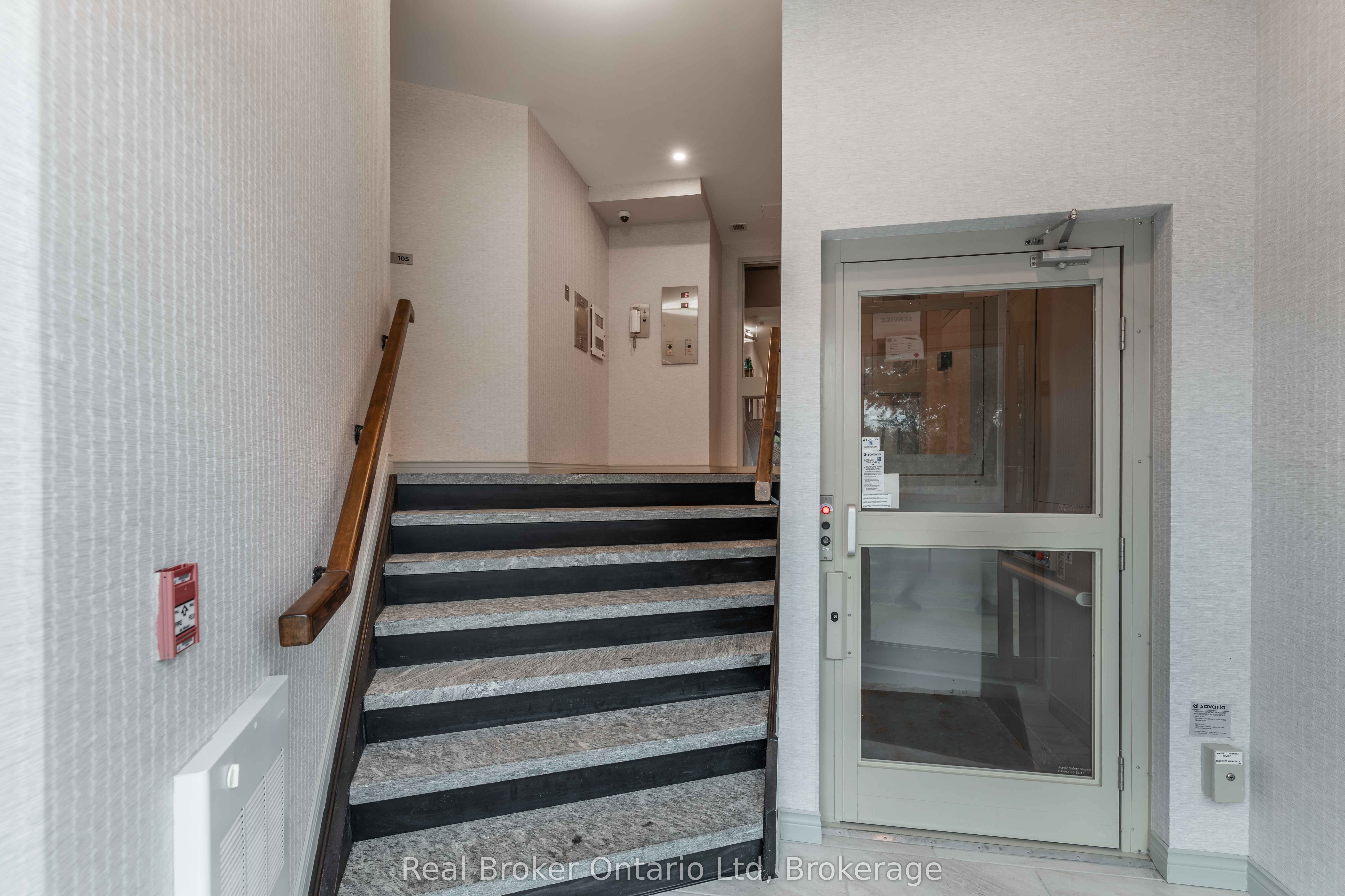 #105 - 80 9th Street Property Photo 2