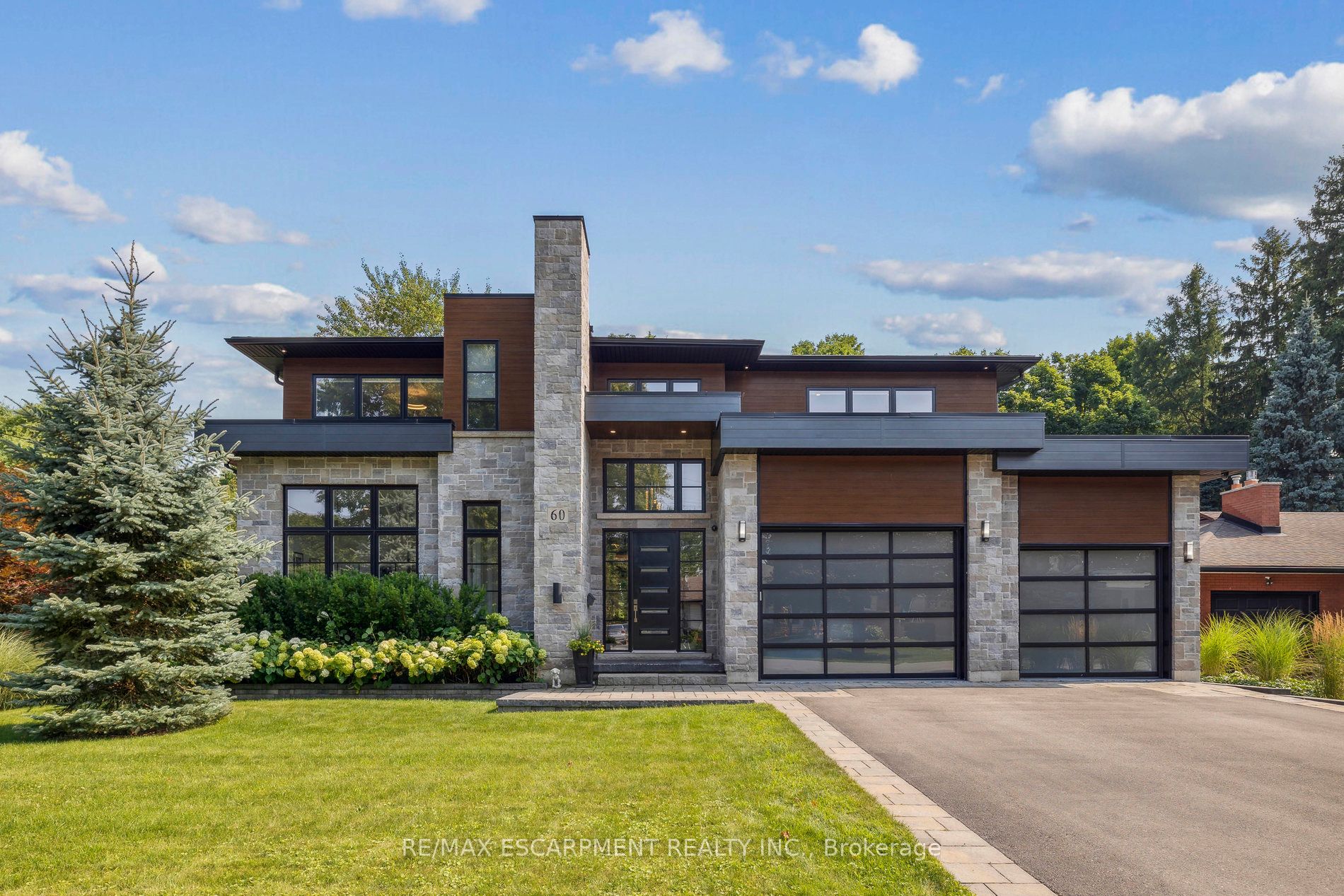 60 Garden Avenue Property Photo 1