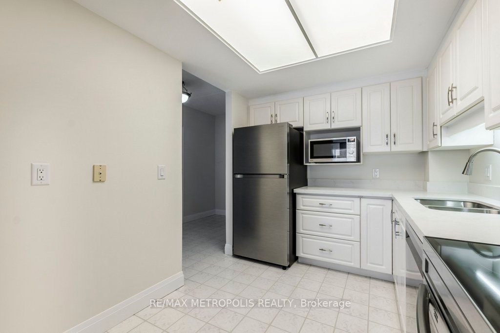 405 Erb Street W 204 Property Photo 13
