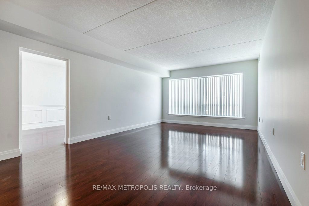405 Erb Street W 204 Property Photo 17