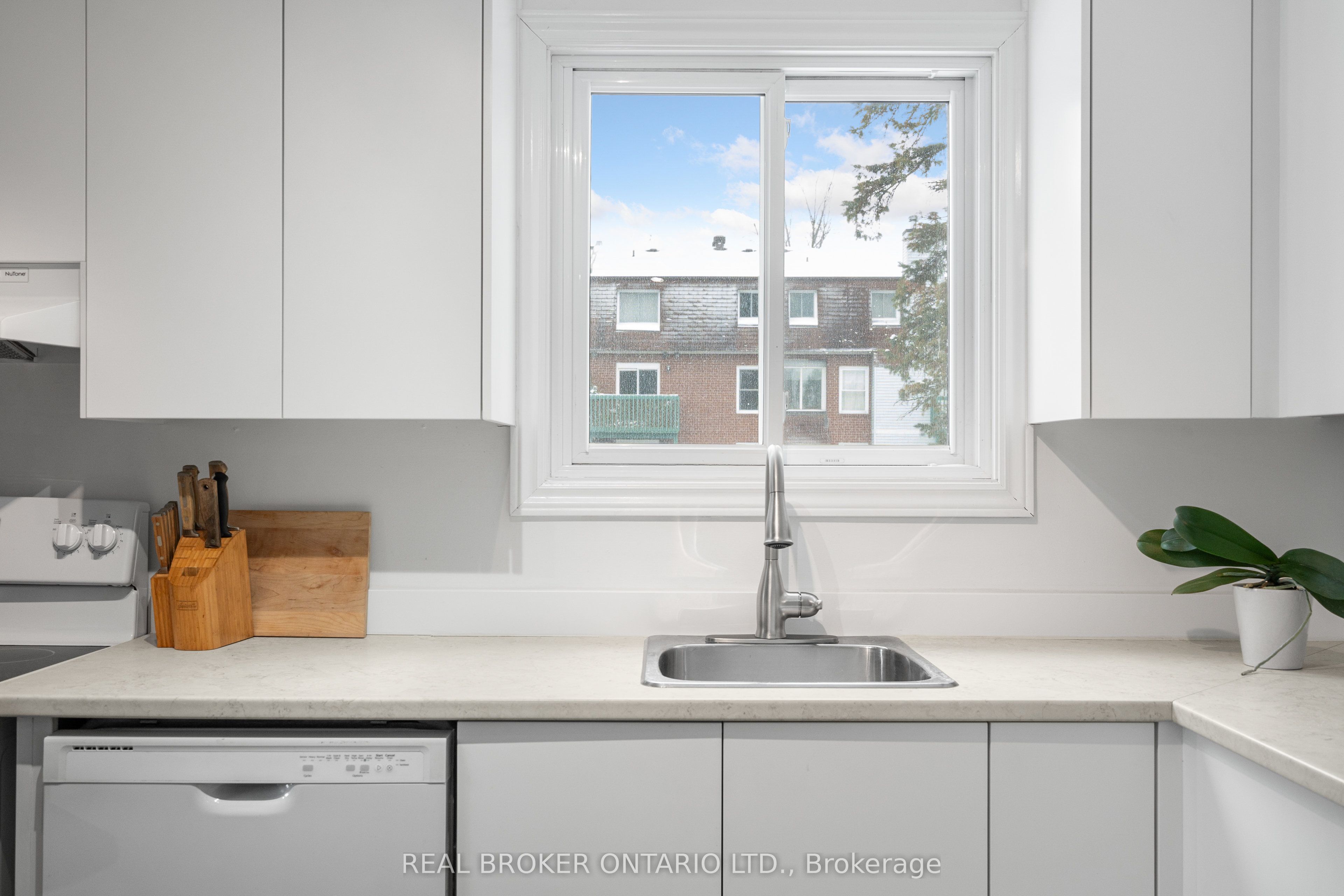 #108 - 24 Townline Road Property Photo 15