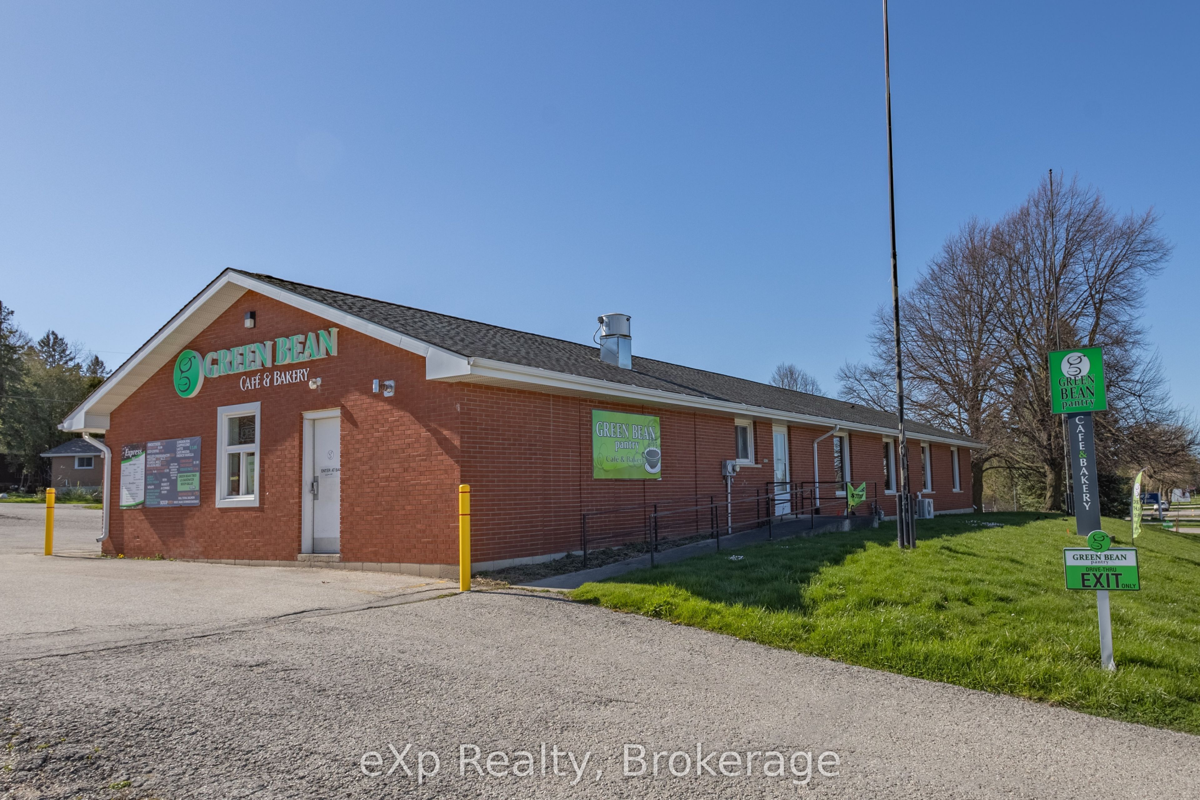 1319 Yonge Street Property Photo 1