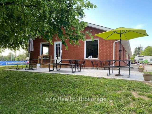 1319 Yonge Street Property Photo 8