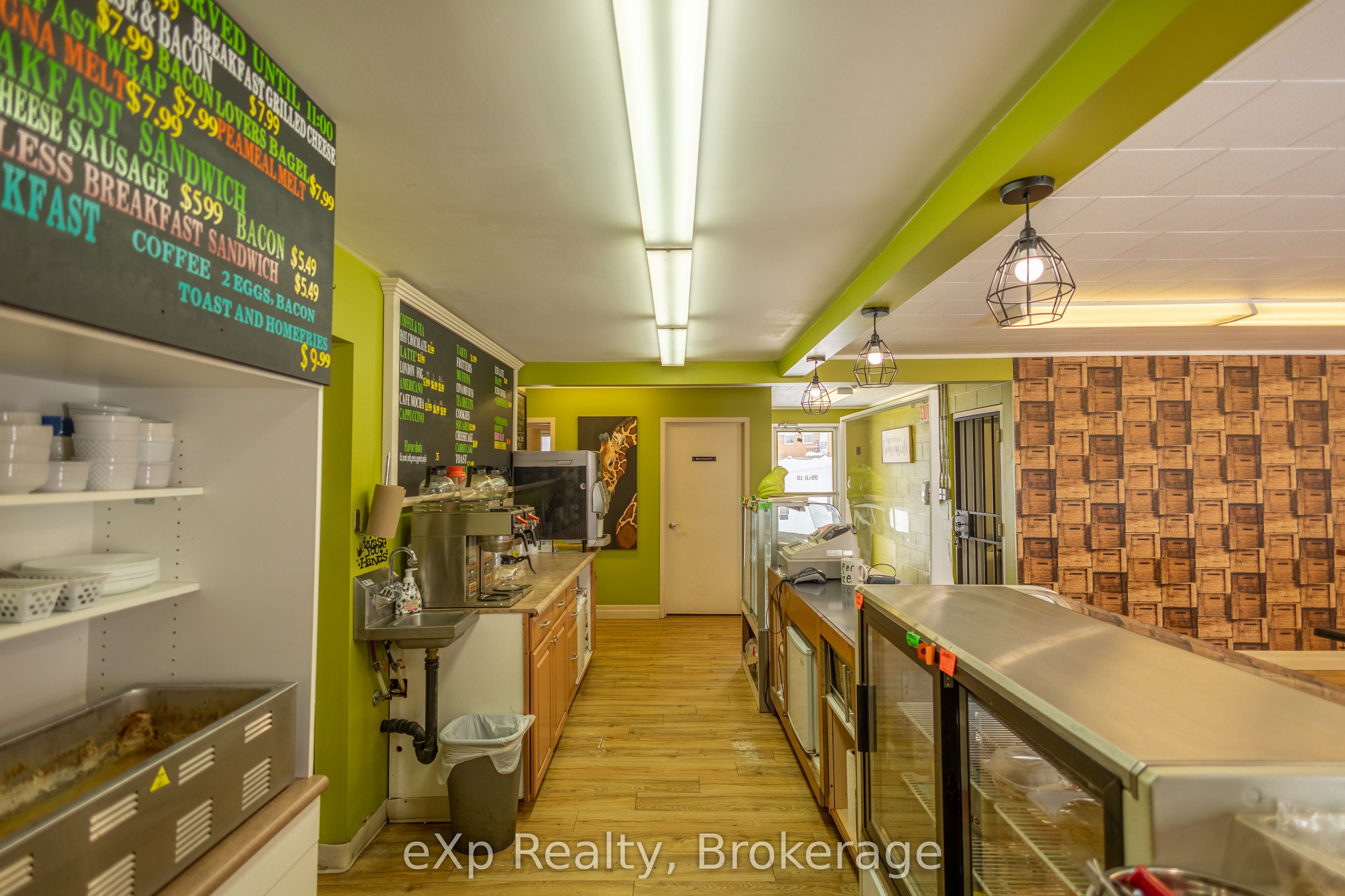 1319 Yonge Street Property Photo 12
