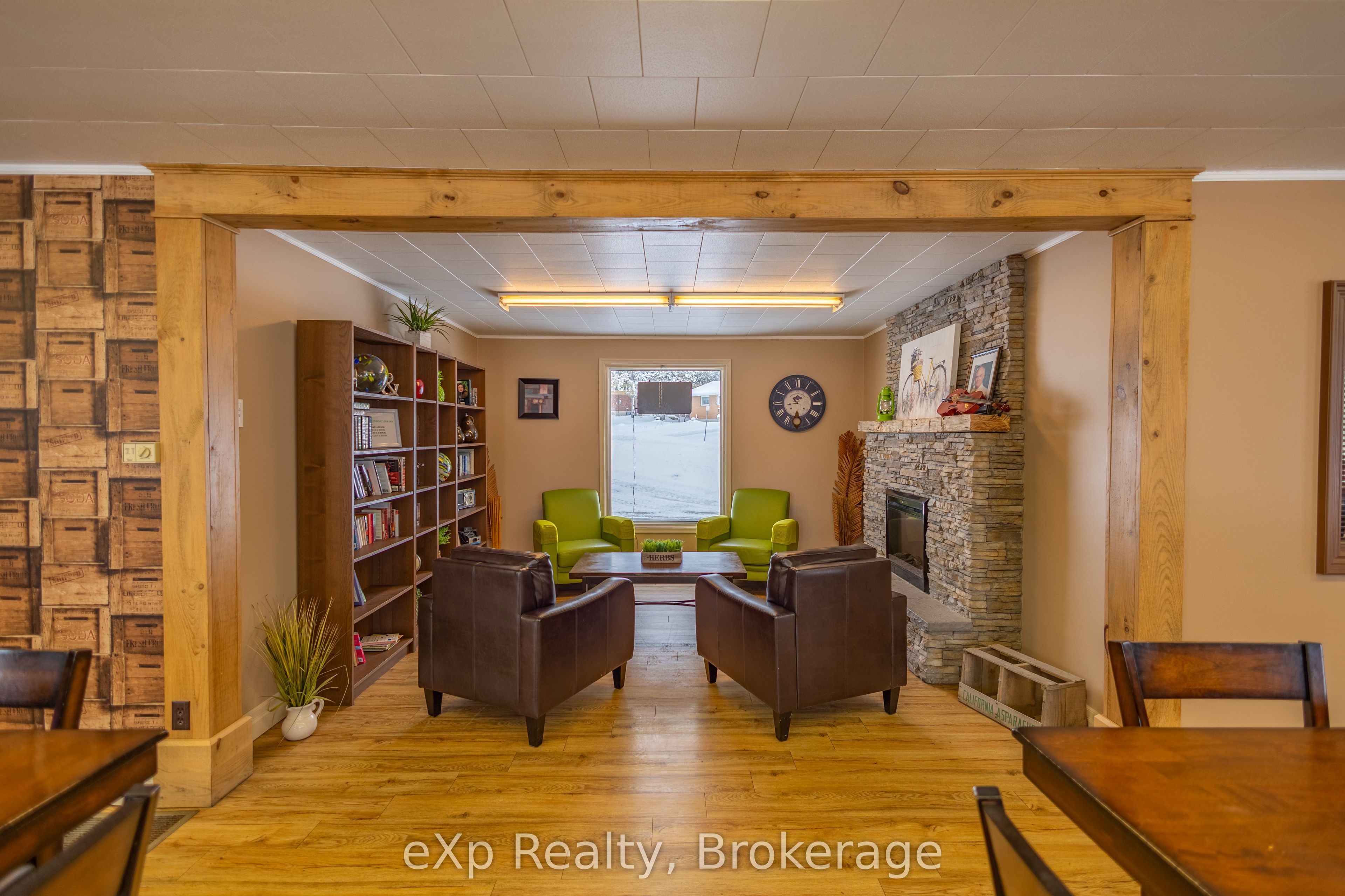 1319 Yonge Street Property Photo 20