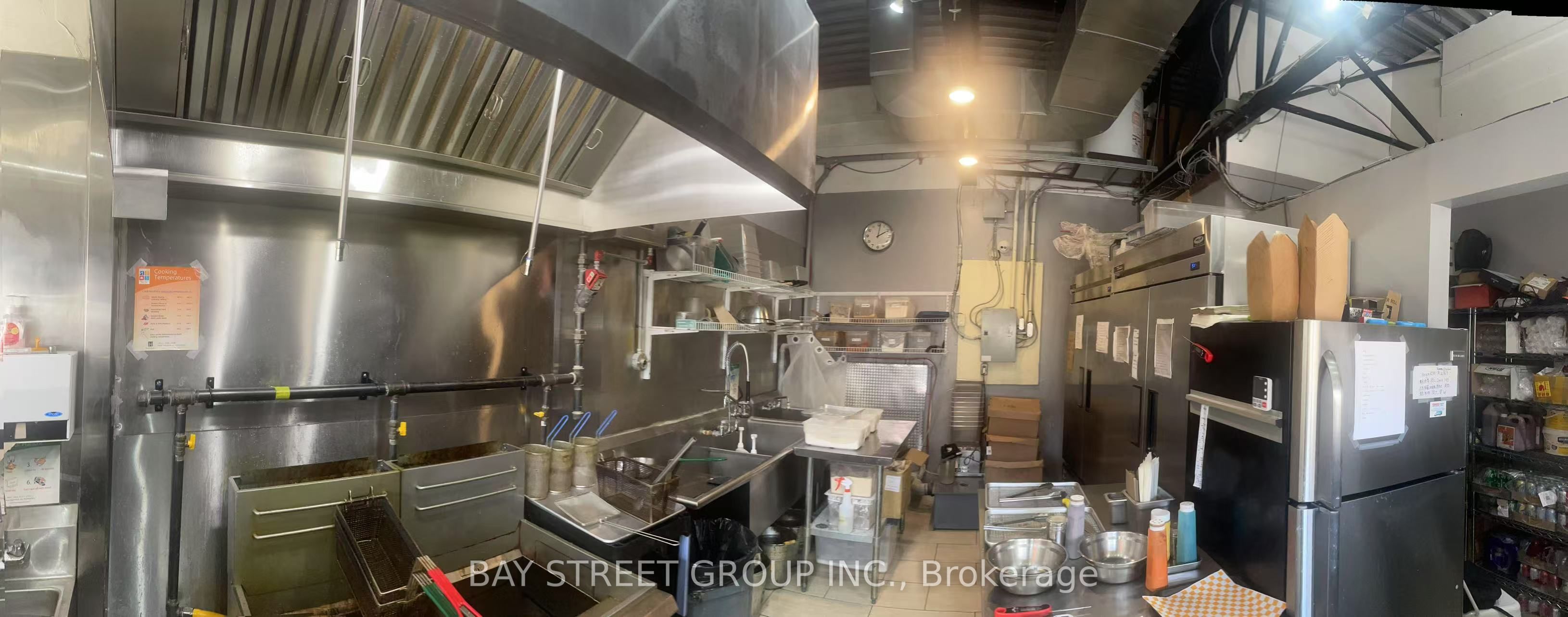 #unit - 1050 King Street Property Photo 2
