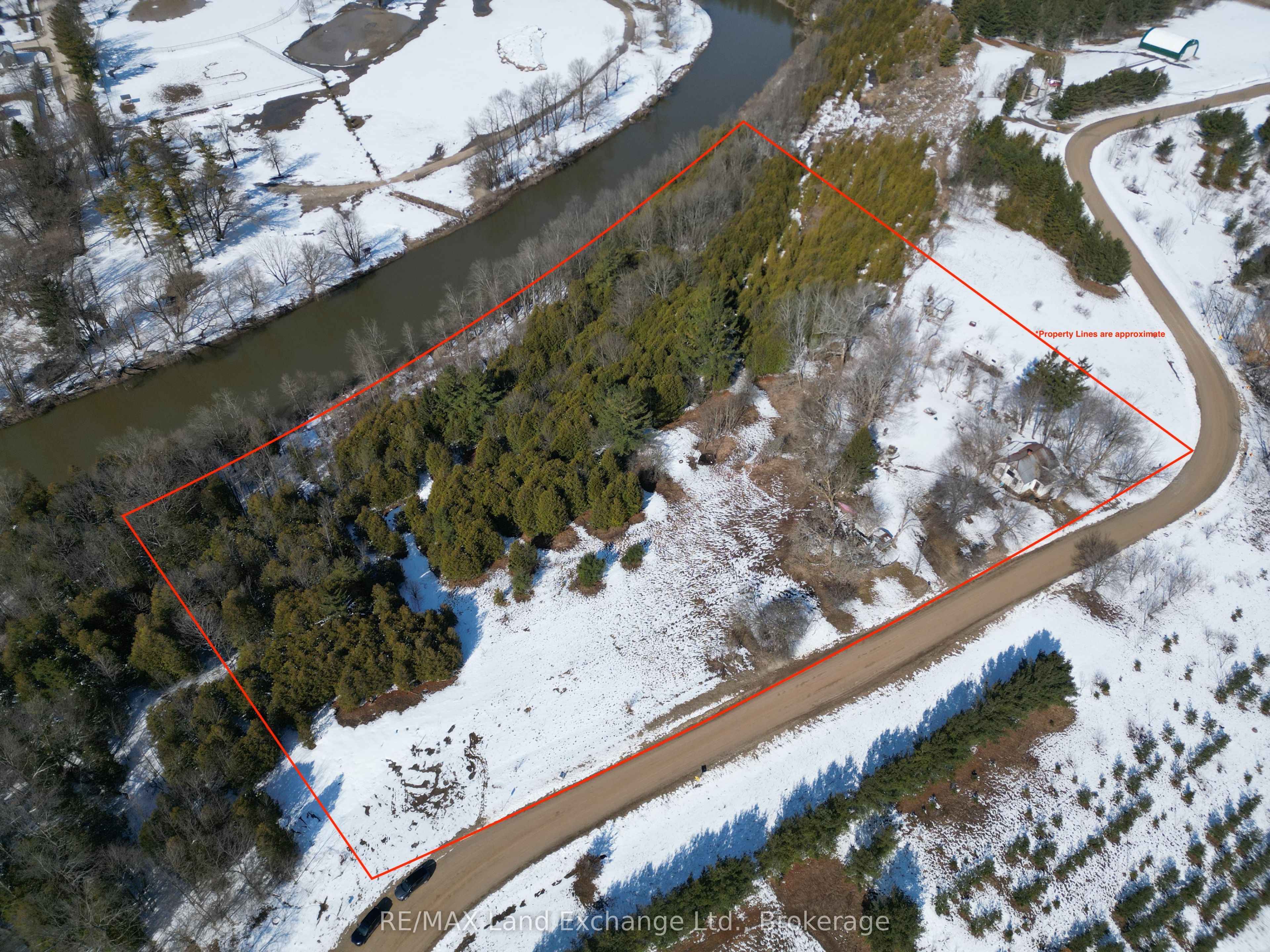 40 Taylor Road Property Photo 2
