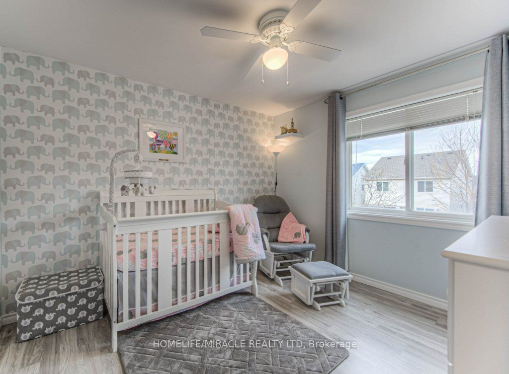 32 Amanda Walk Property Photo 6