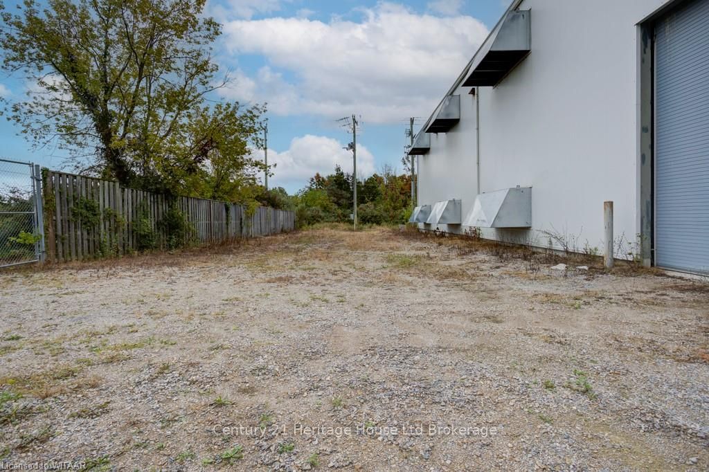 109 7th Concession Road Property Photo 13