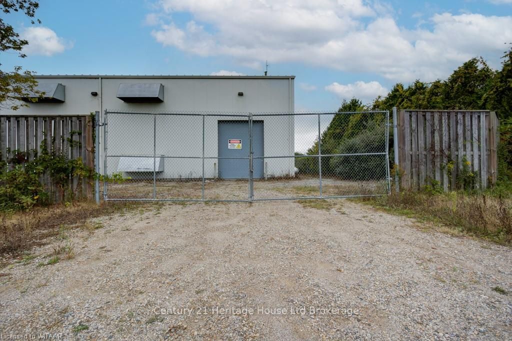 109 7th Concession Road Property Photo 17