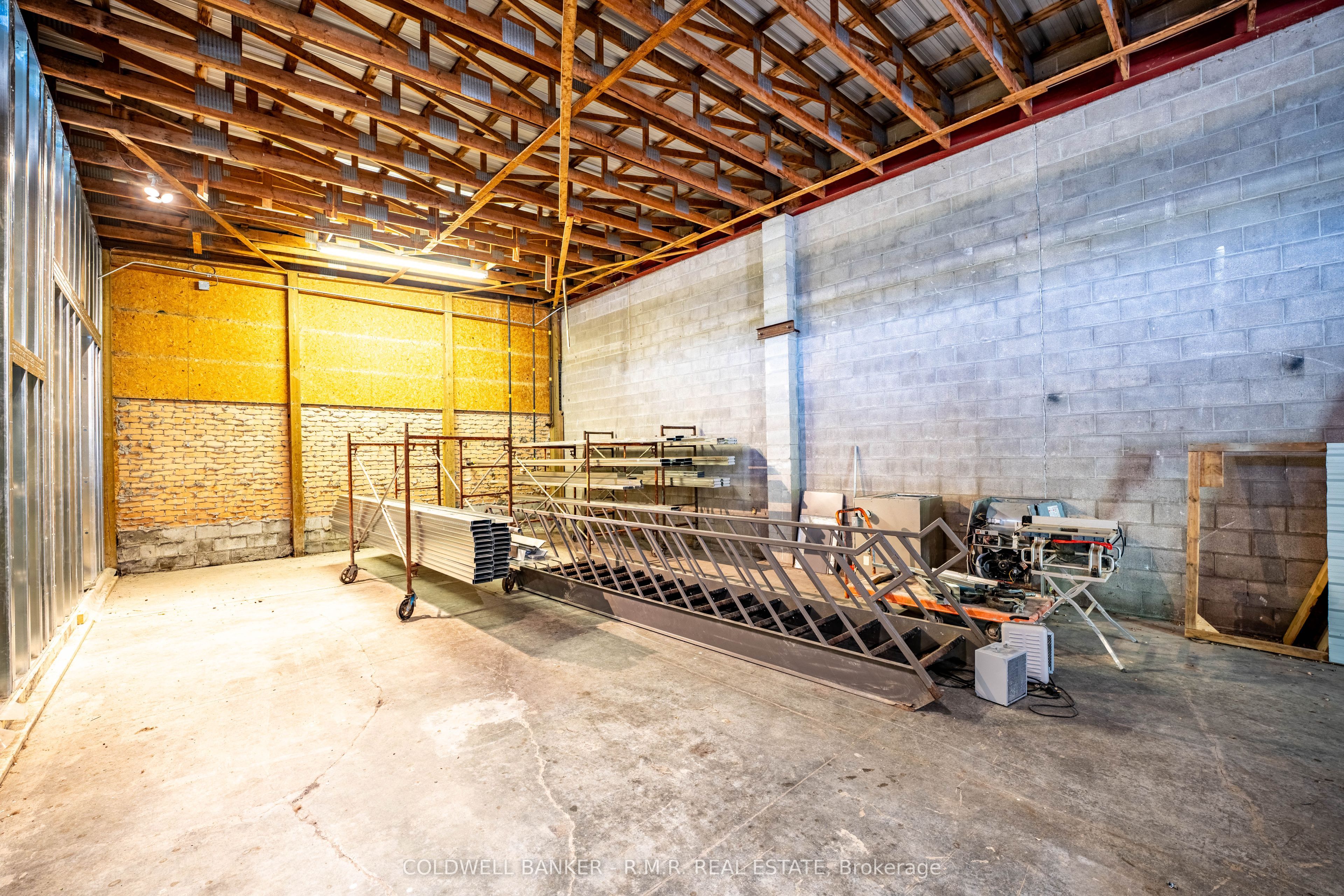 #3 - 429 William Street Property Photo 9