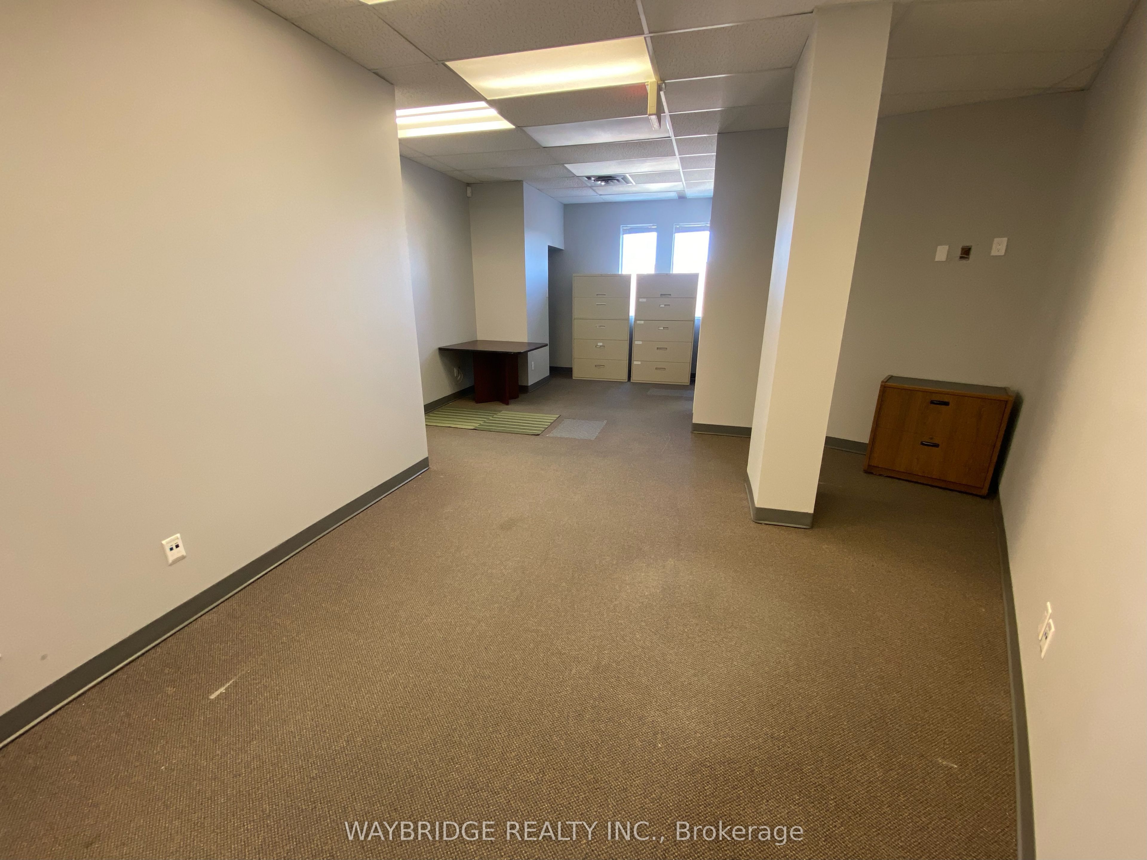 #408 - 11 Rosemount Avenue Property Photo 2
