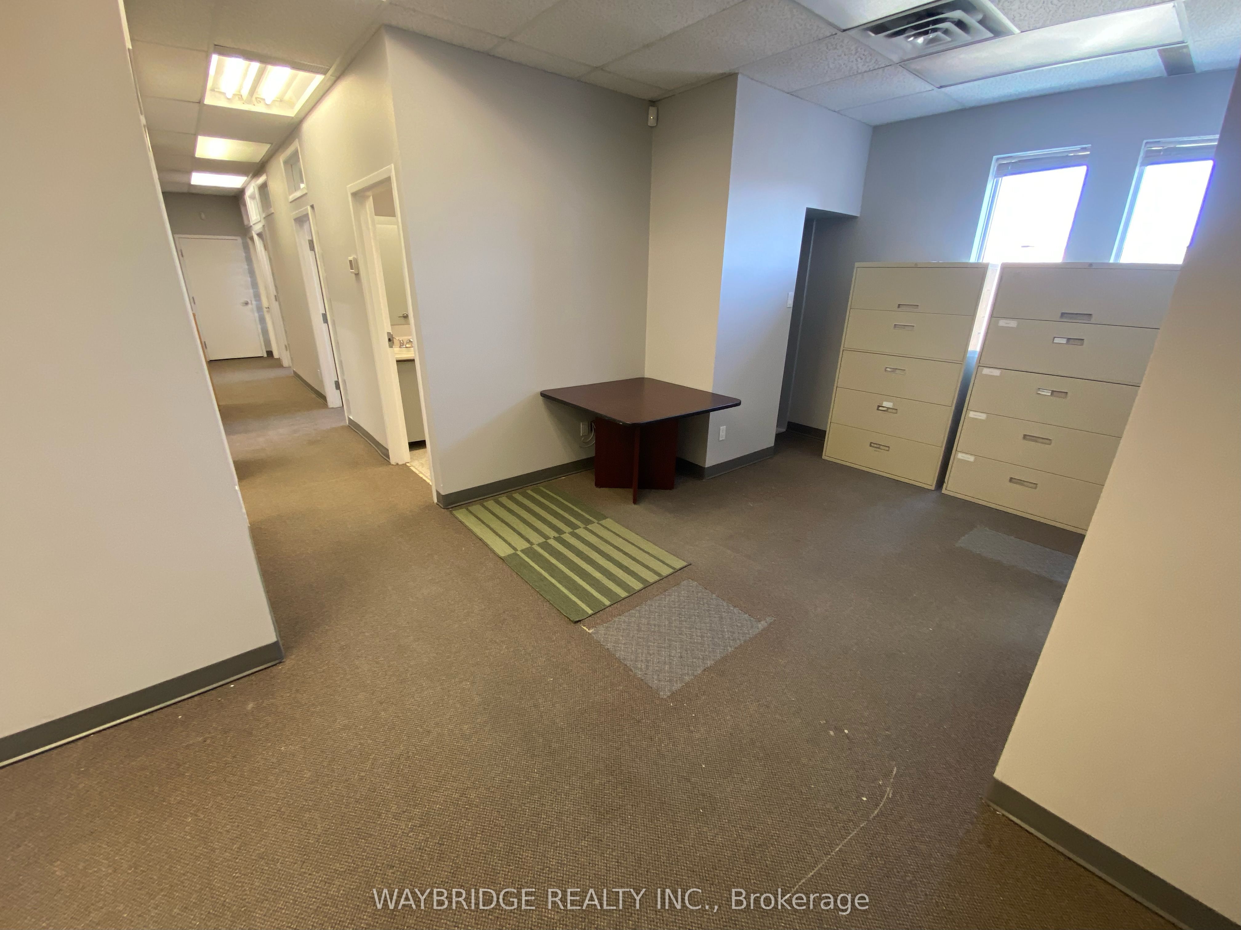#408 - 11 Rosemount Avenue Property Photo 3