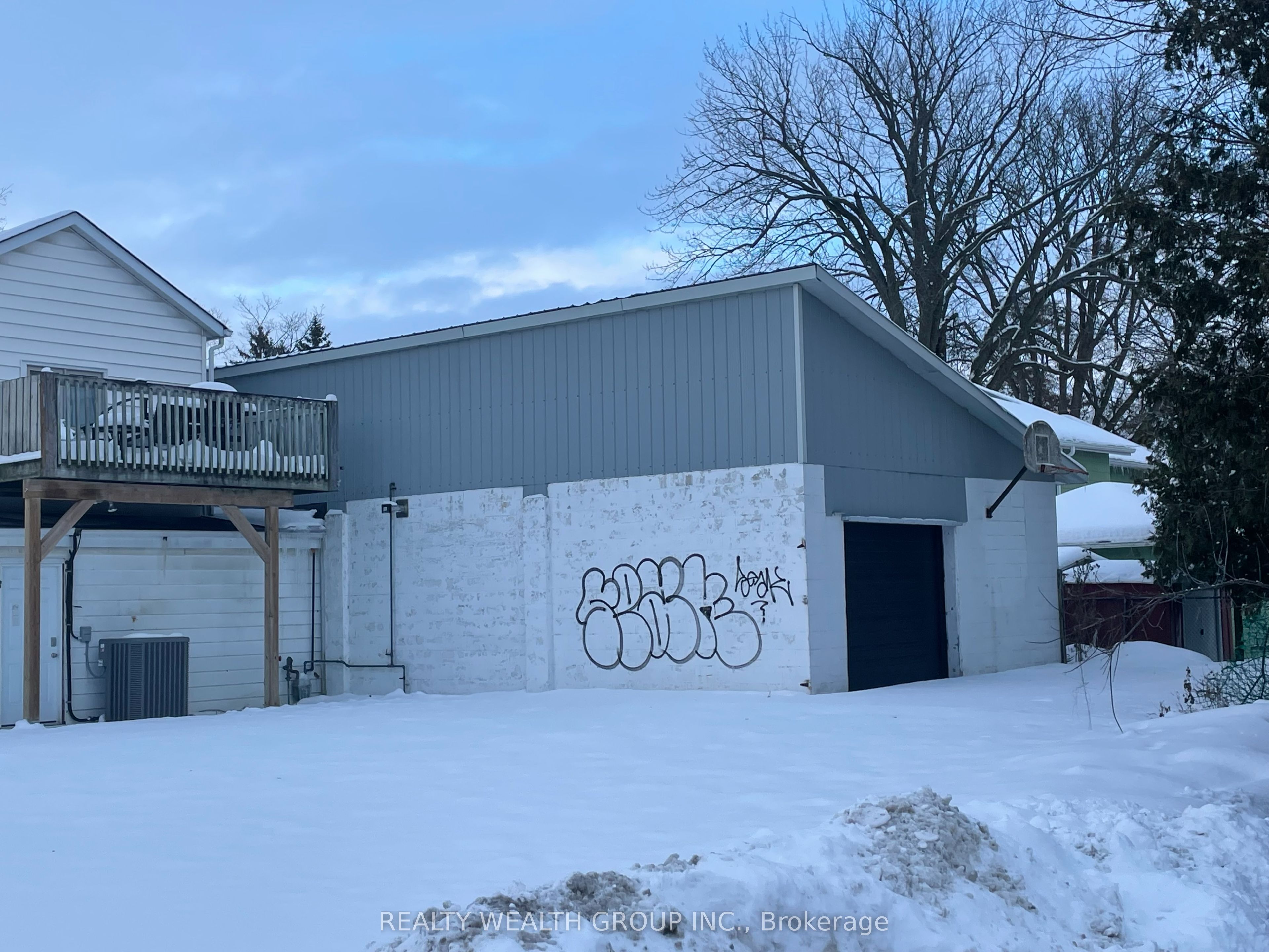 103 Queen Street Property Photo 11