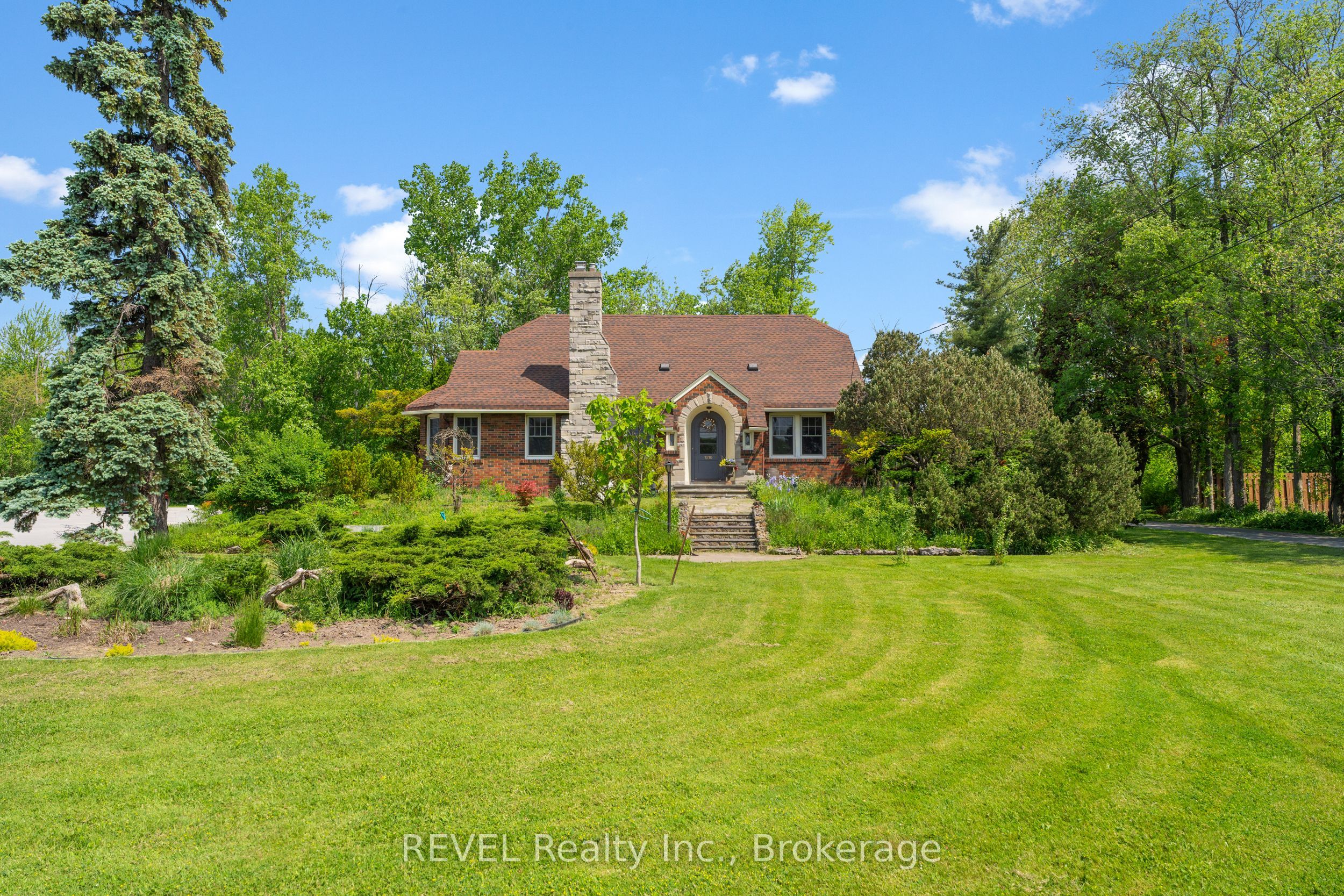 1210 Garrison Road Property Photo 1