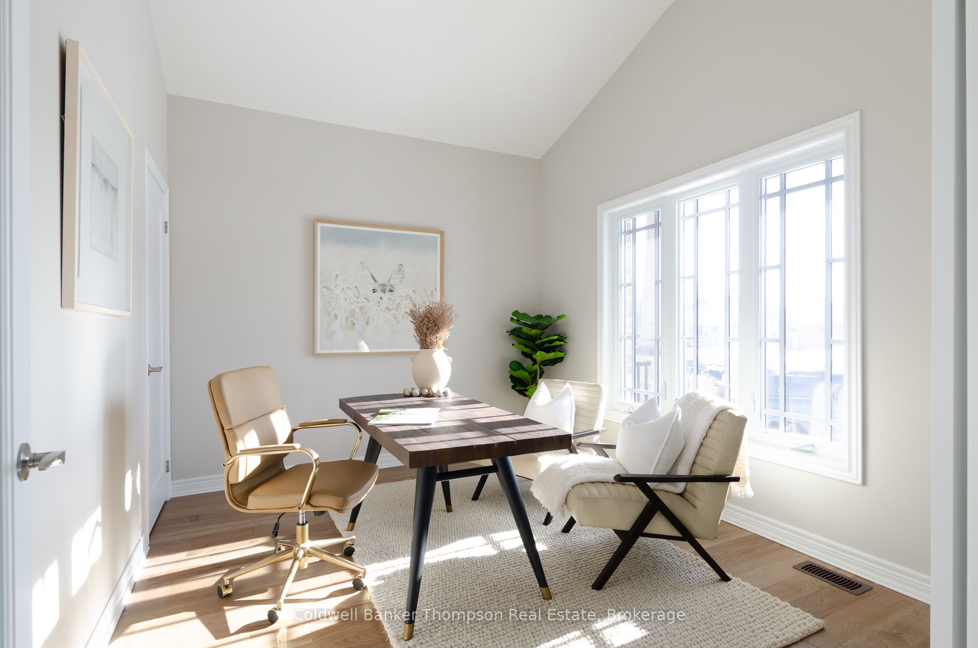 69 Eaglecrest Avenue Property Photo 4