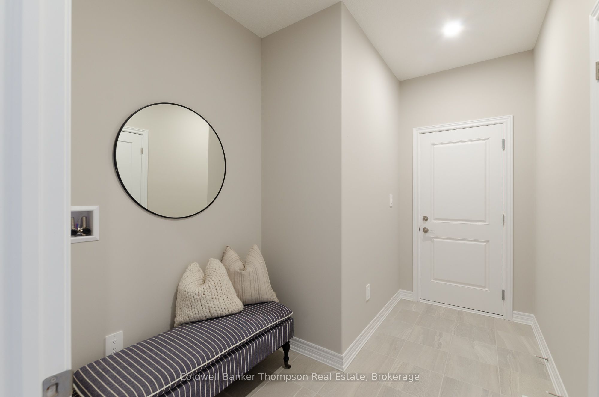 69 Eaglecrest Avenue Property Photo 15