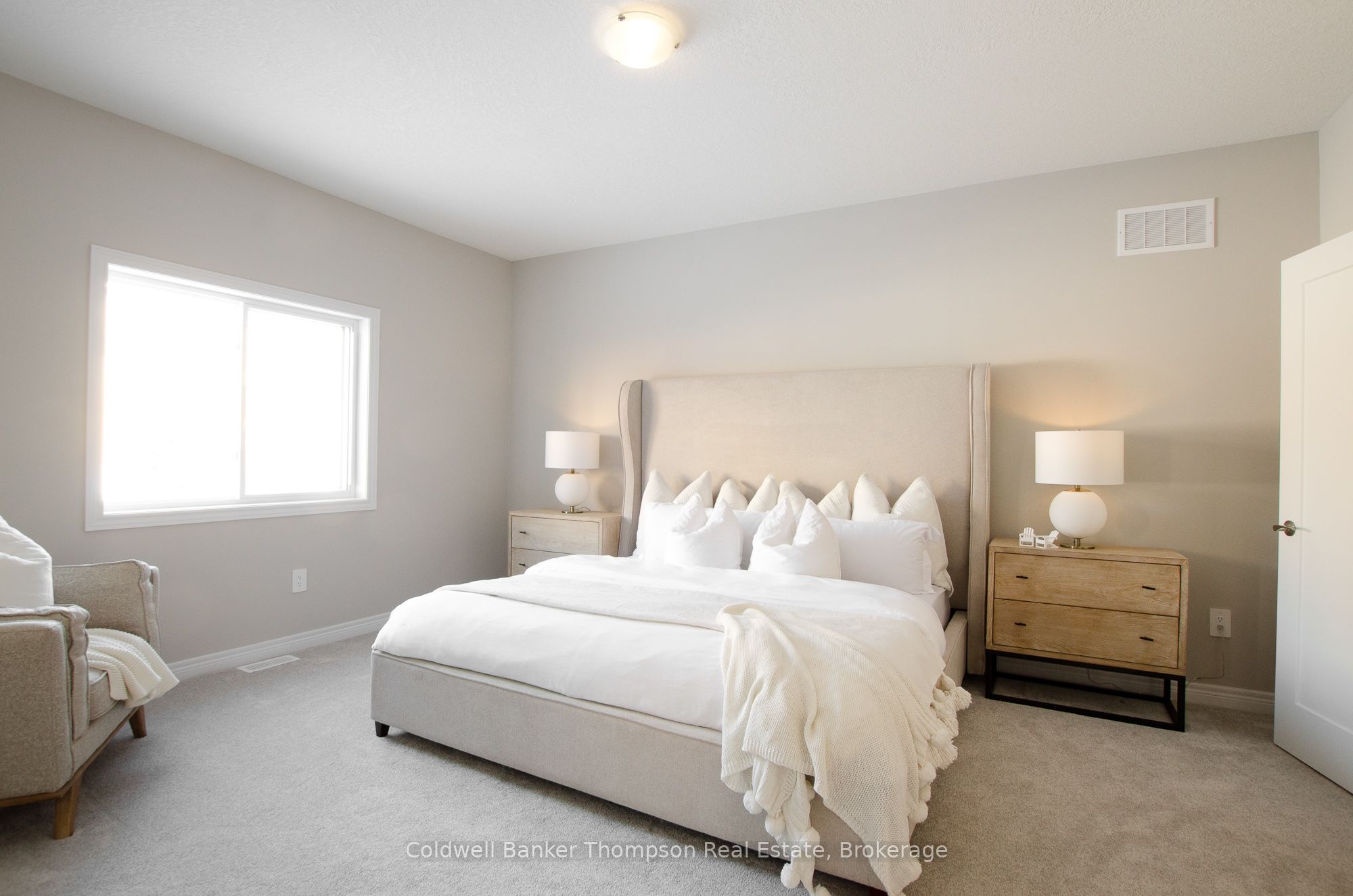 69 Eaglecrest Avenue Property Photo 18