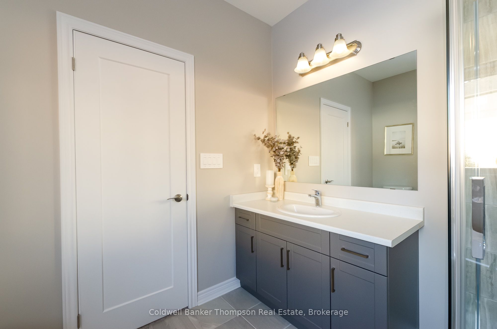 69 Eaglecrest Avenue Property Photo 23