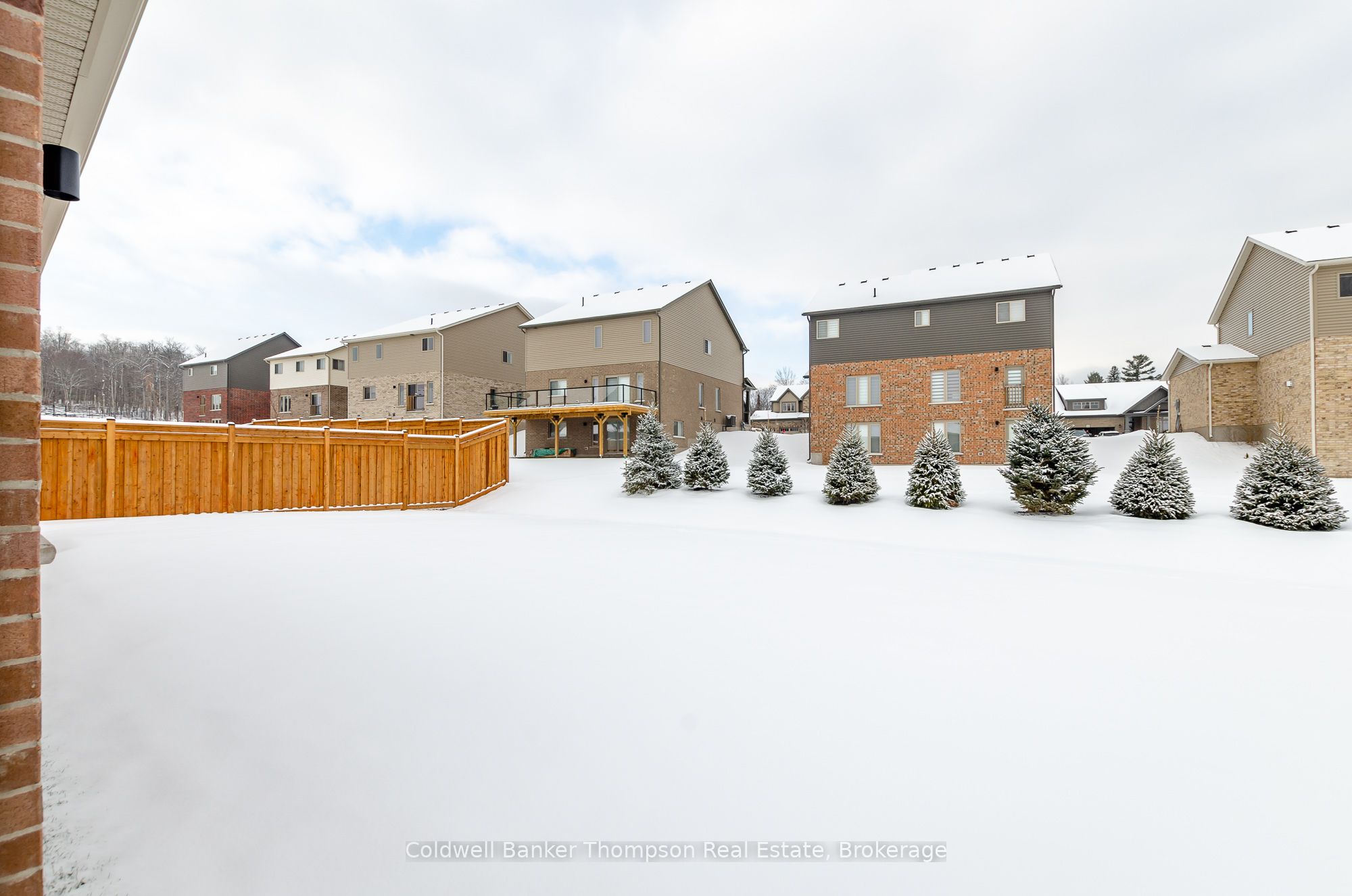 69 Eaglecrest Avenue Property Photo 28