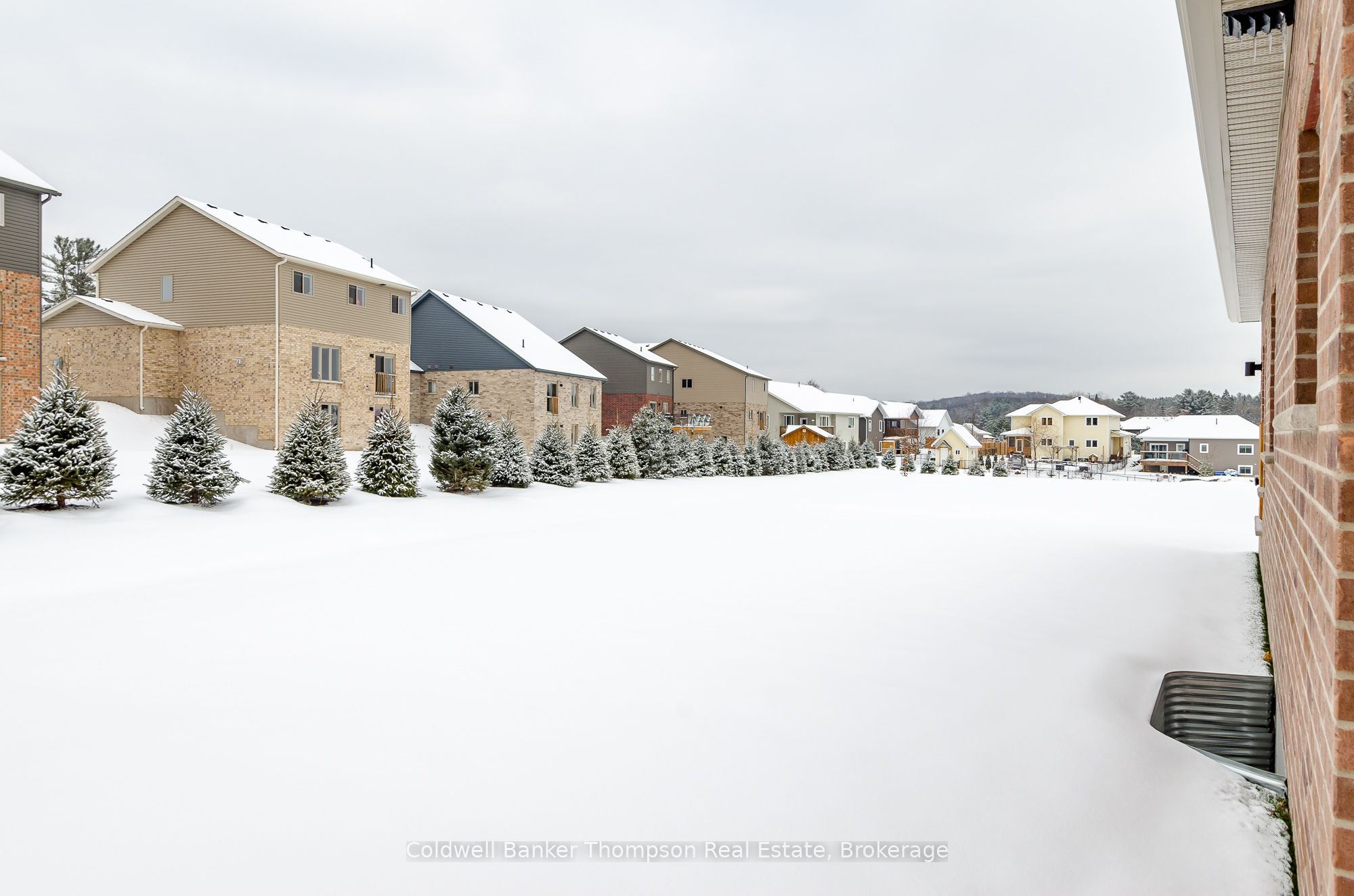 69 Eaglecrest Avenue Property Photo 29