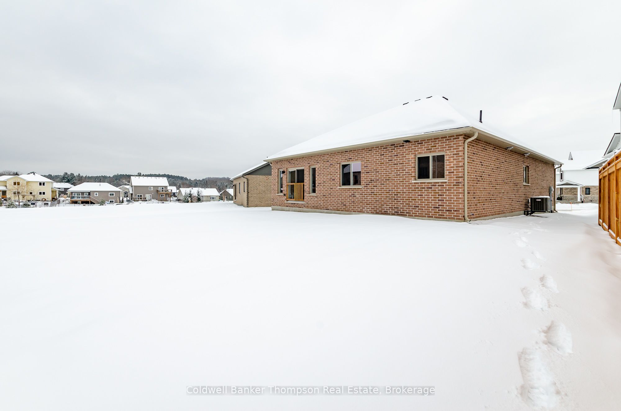 69 Eaglecrest Avenue Property Photo 31