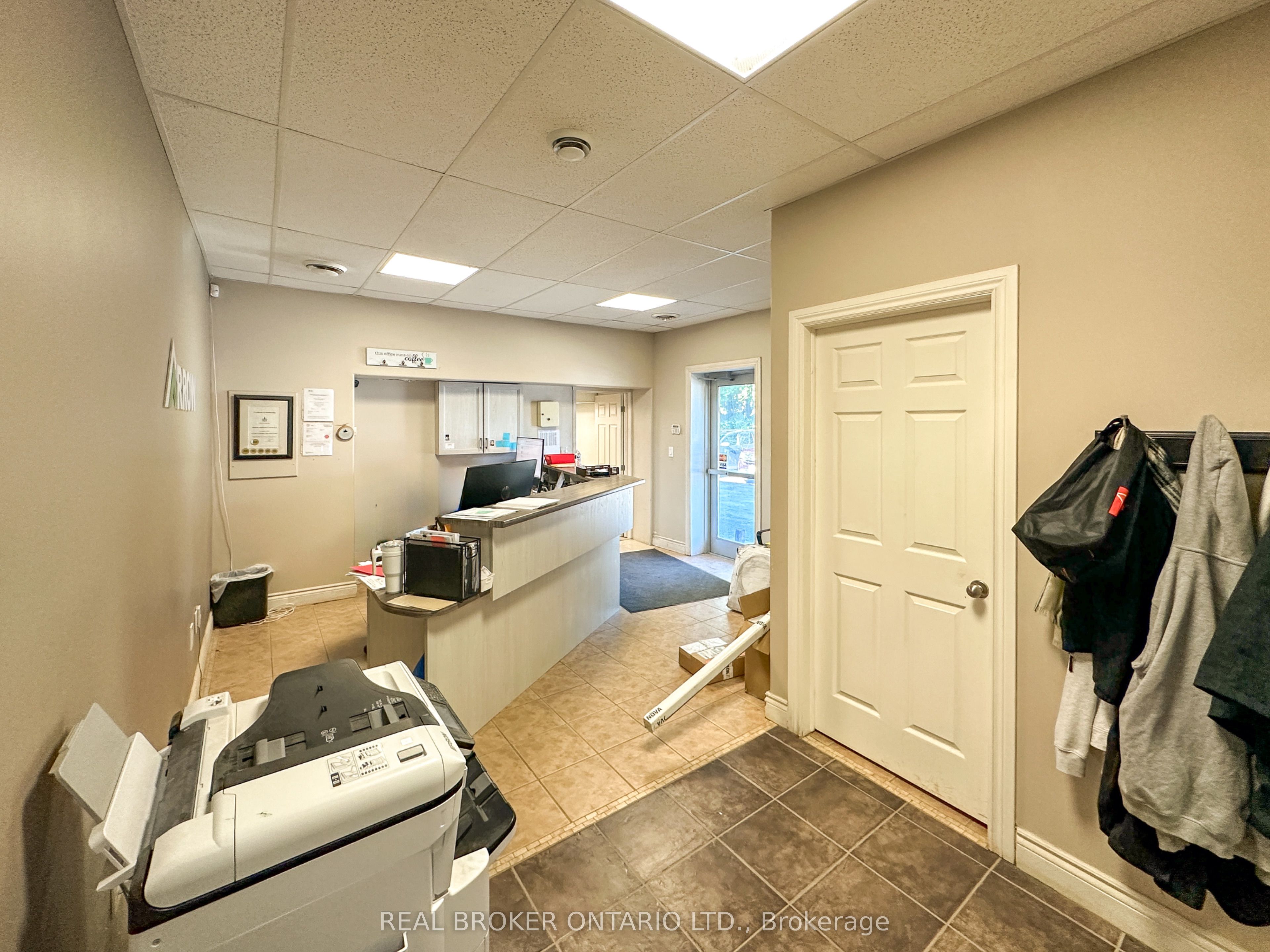 #c - 6679 Fourth Line Road Property Photo 4
