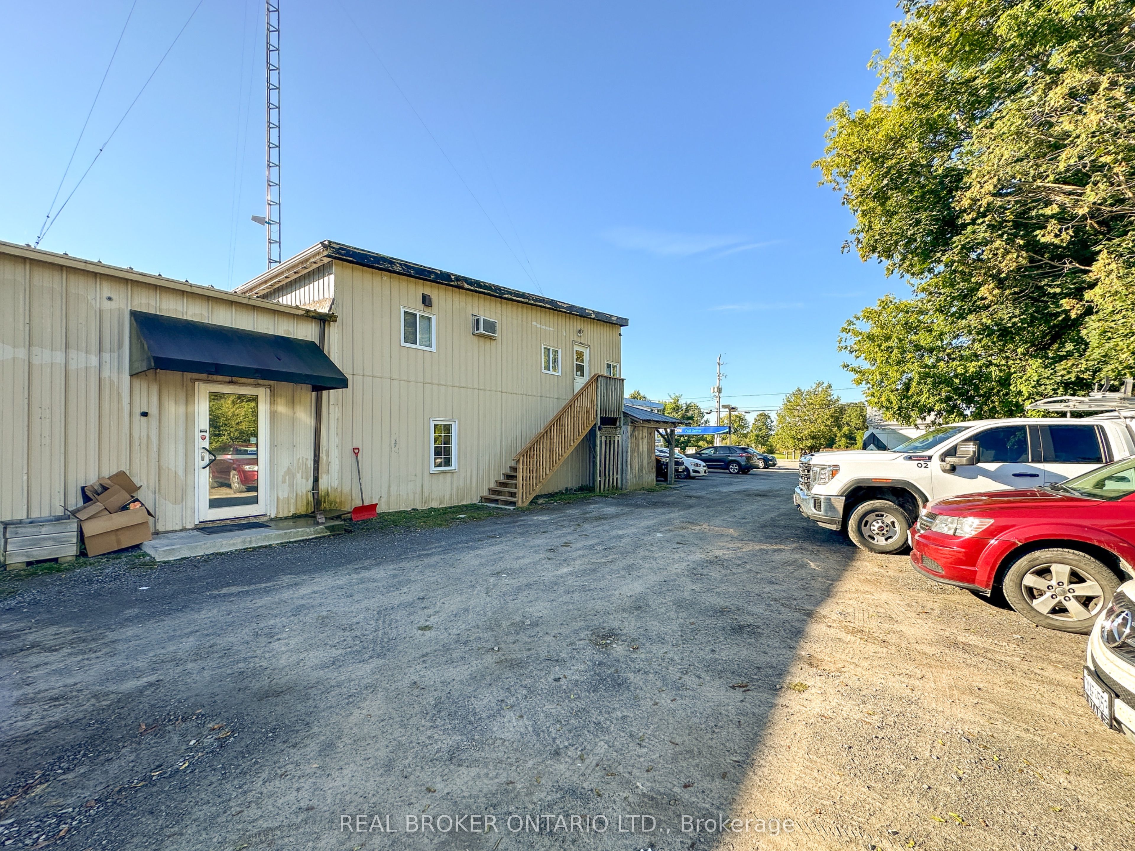 6679 Fourth Line Road Property Photo 6