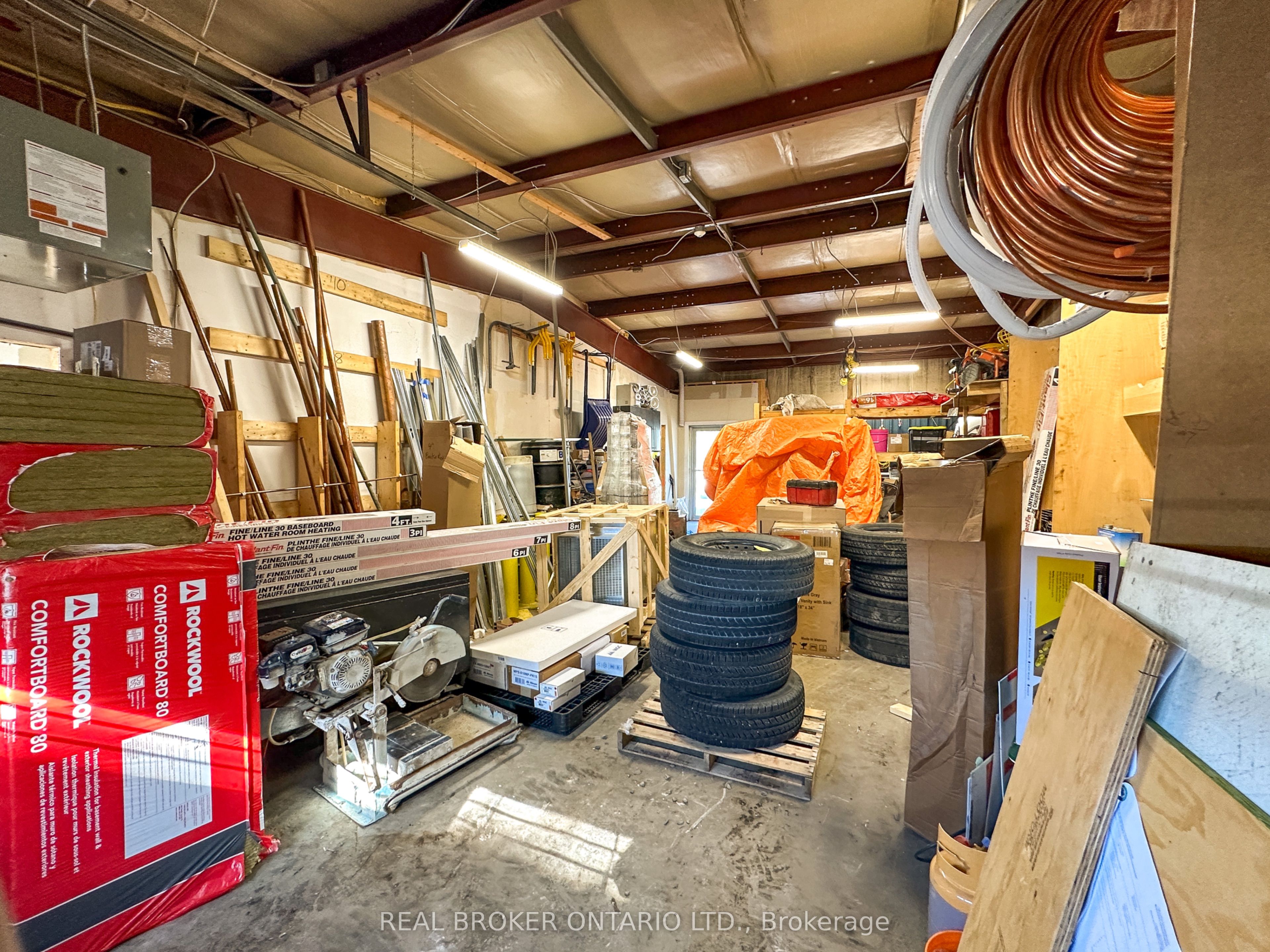 6679 Fourth Line Road Property Photo 16