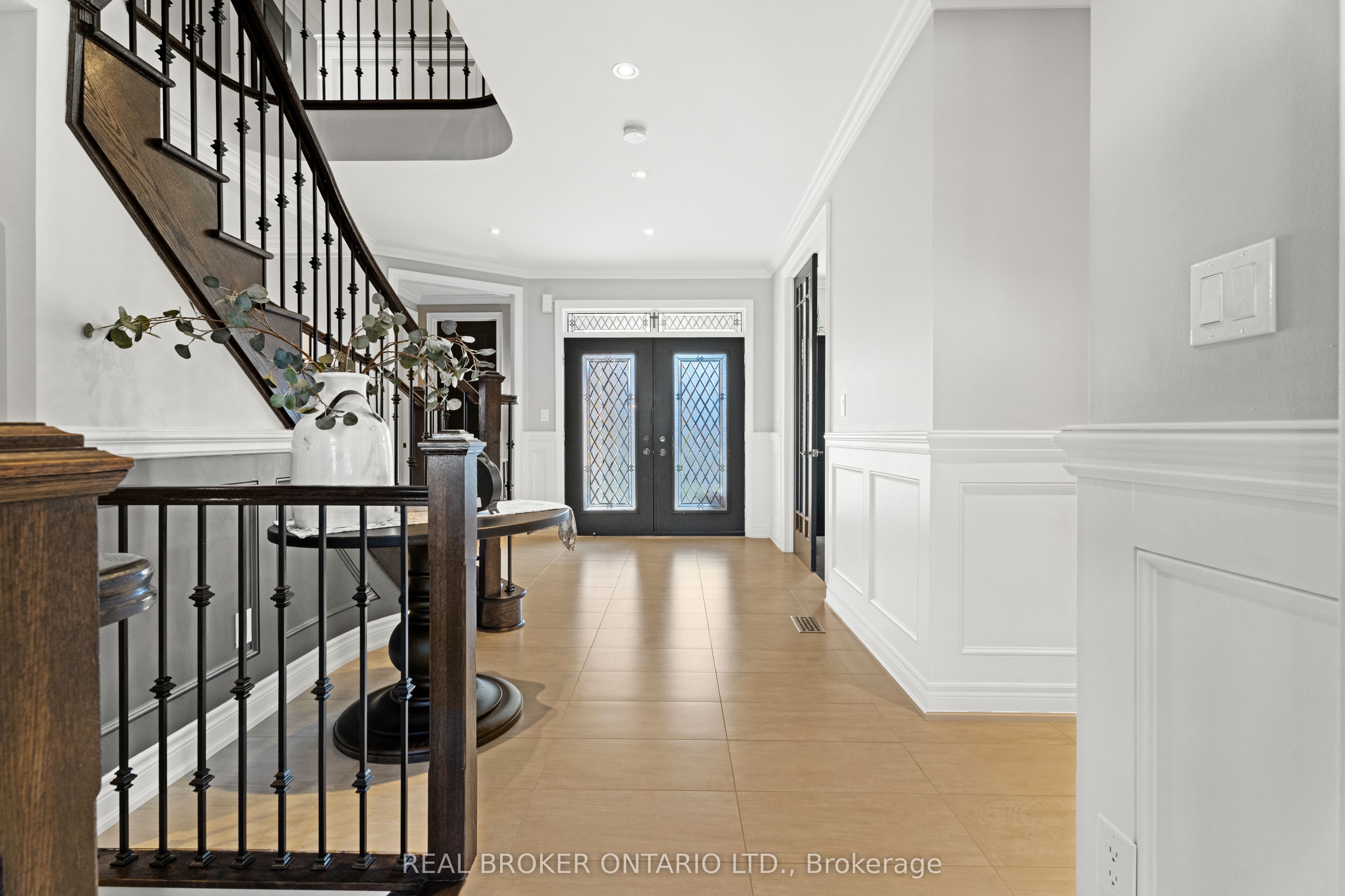 35 Ketchum Street Property Photo 6