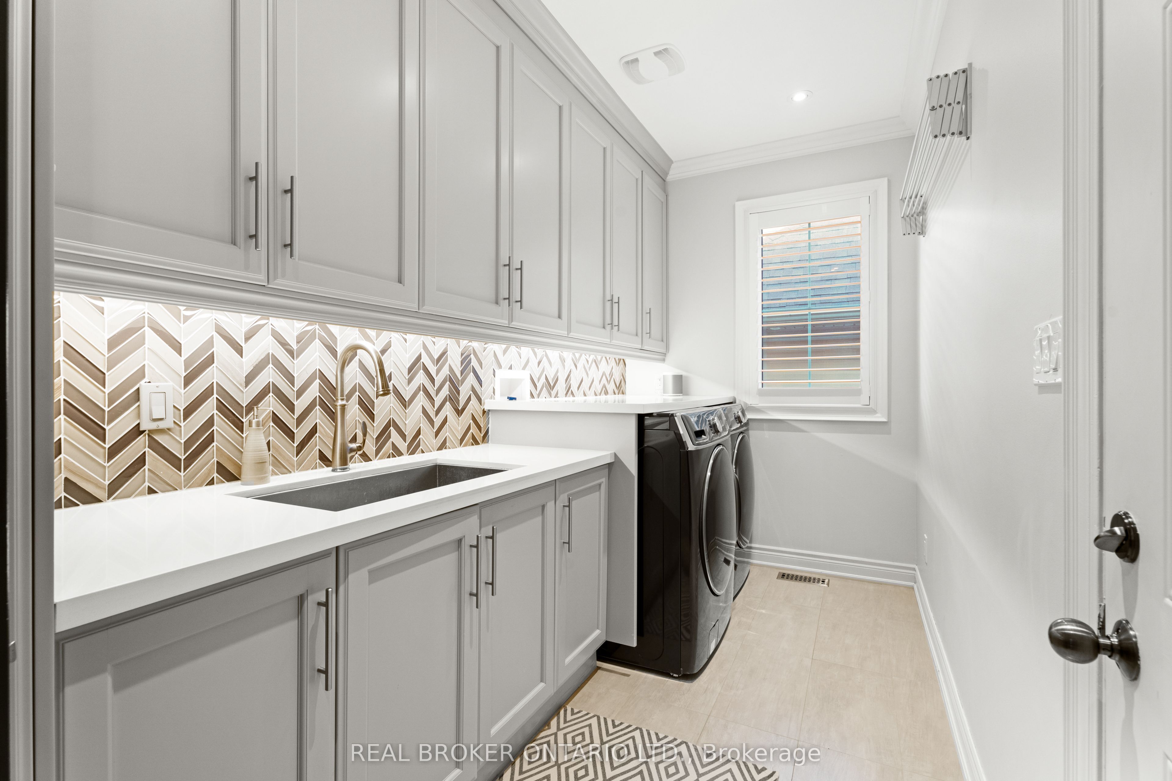 35 Ketchum Street Property Photo 20