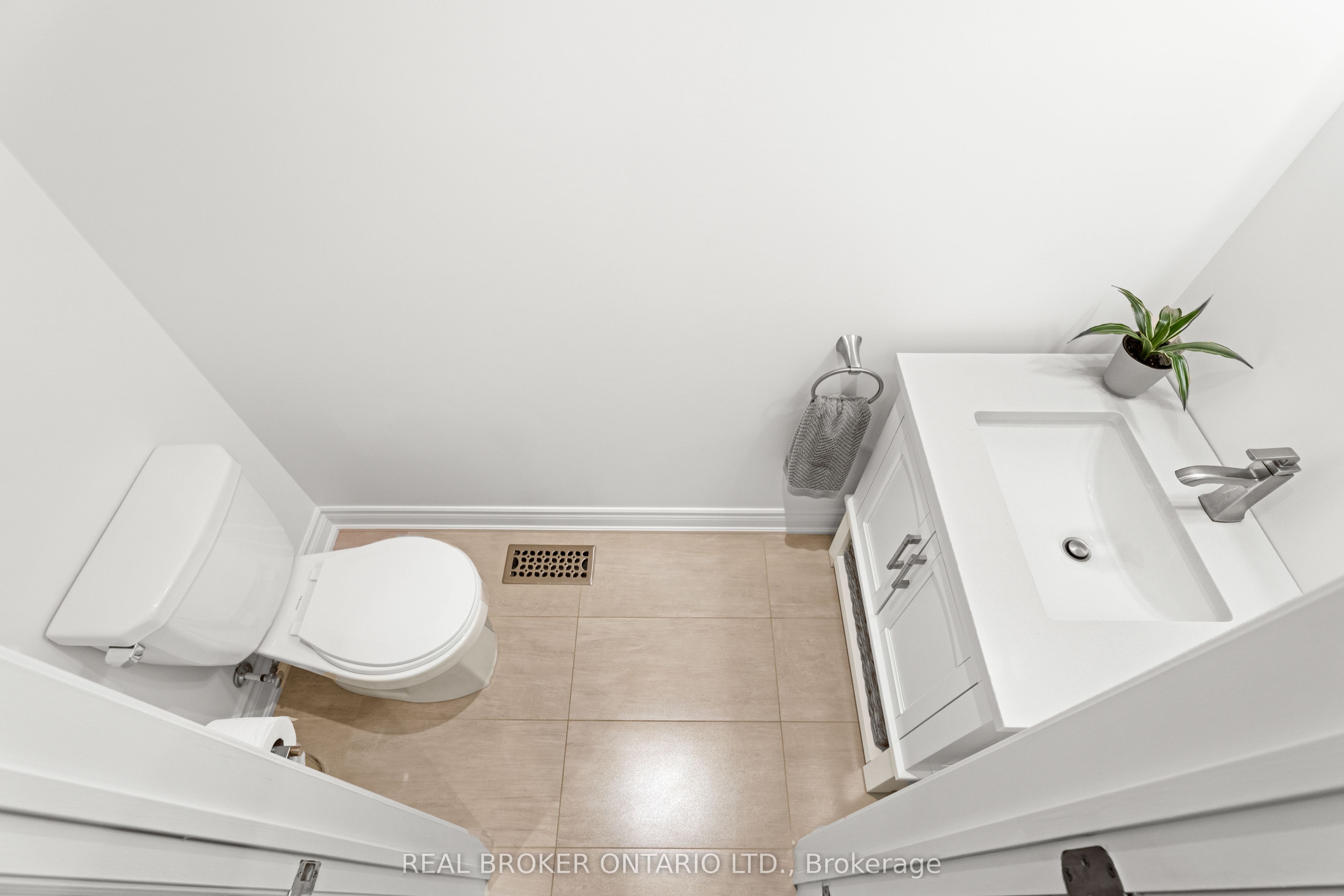 35 Ketchum Street Property Photo 21