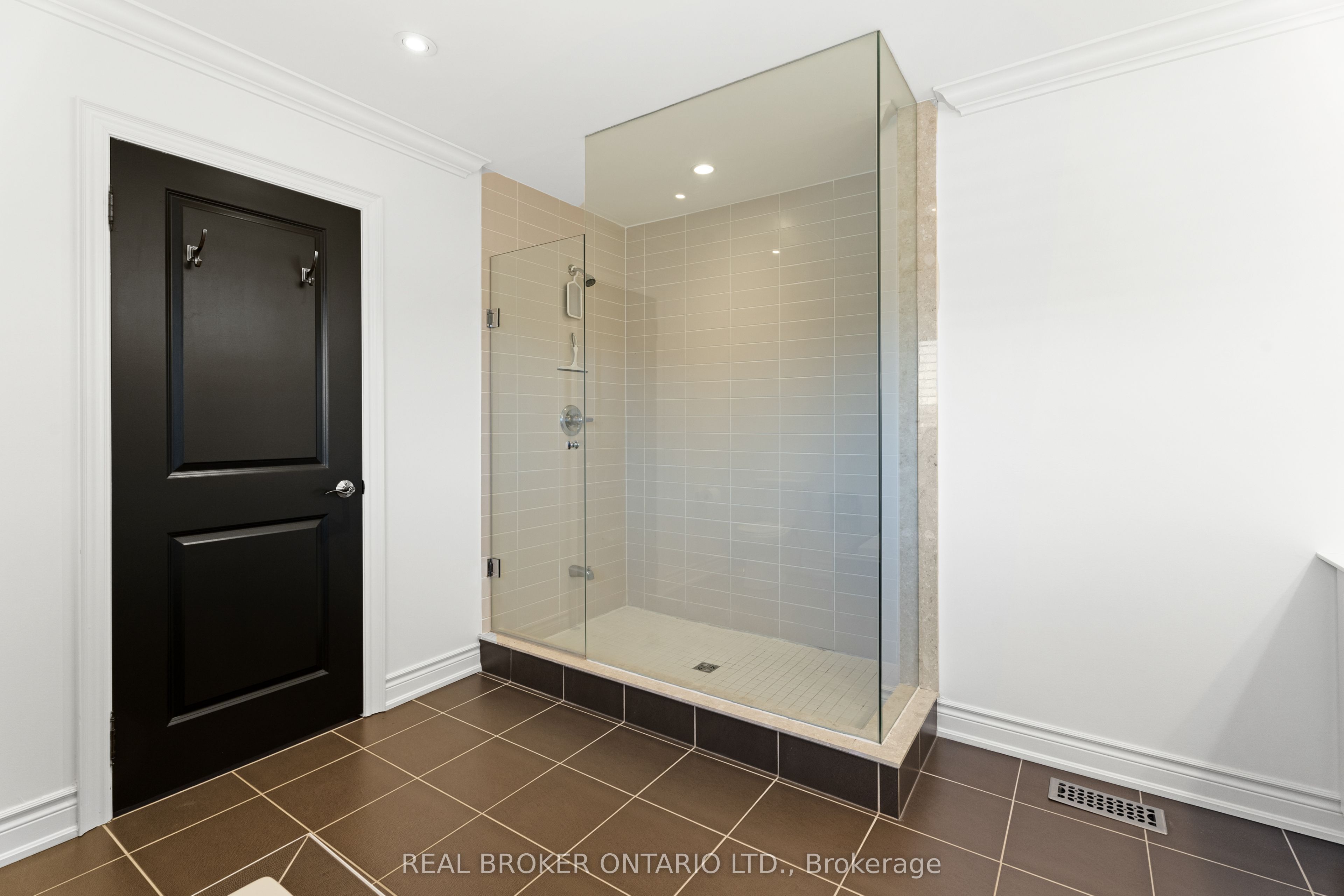 35 Ketchum Street Property Photo 26