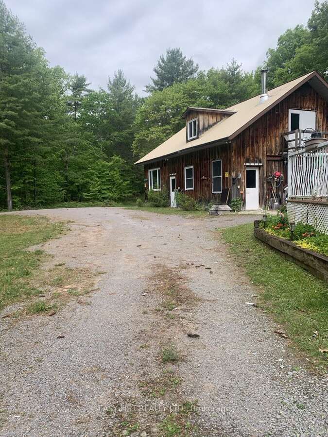 200 Smith Lane Property Photo 5