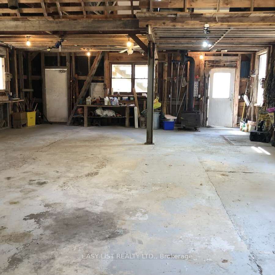 200 Smith Lane Property Photo 10