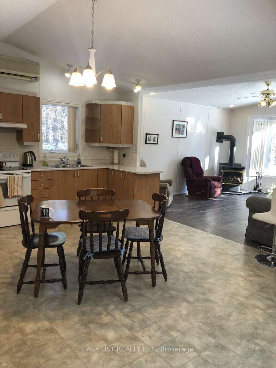 200 Smith Lane Property Photo 17